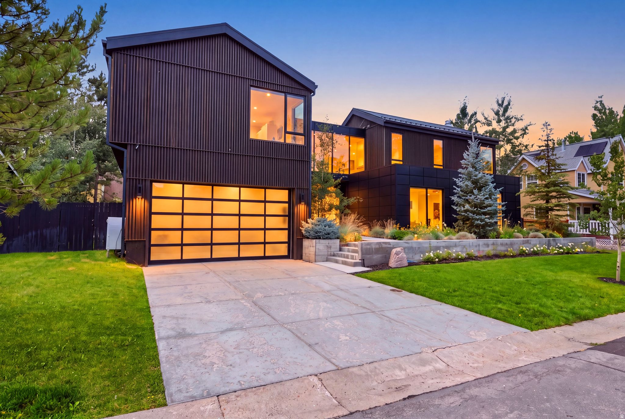 main property photo 44