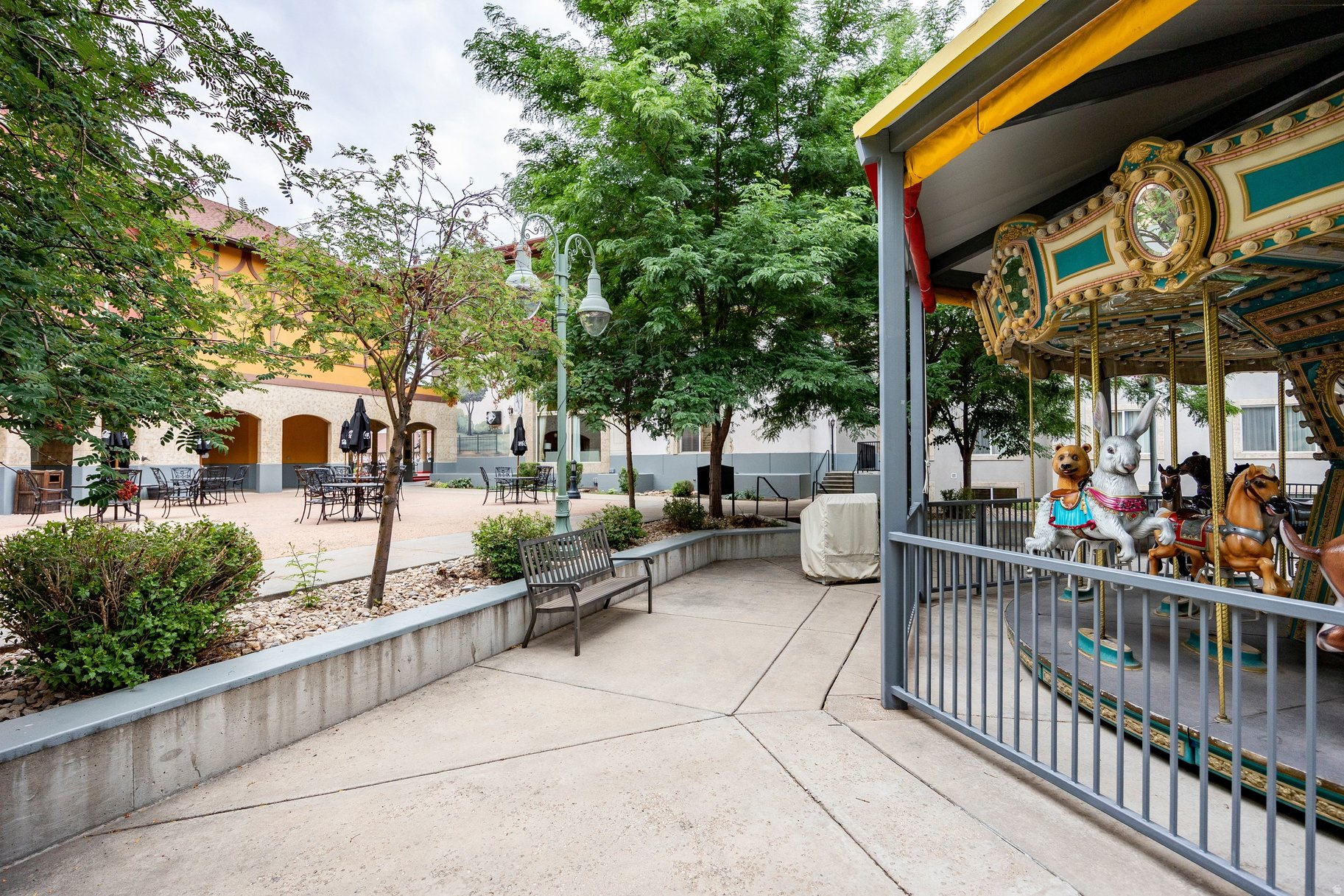 main property photo 23