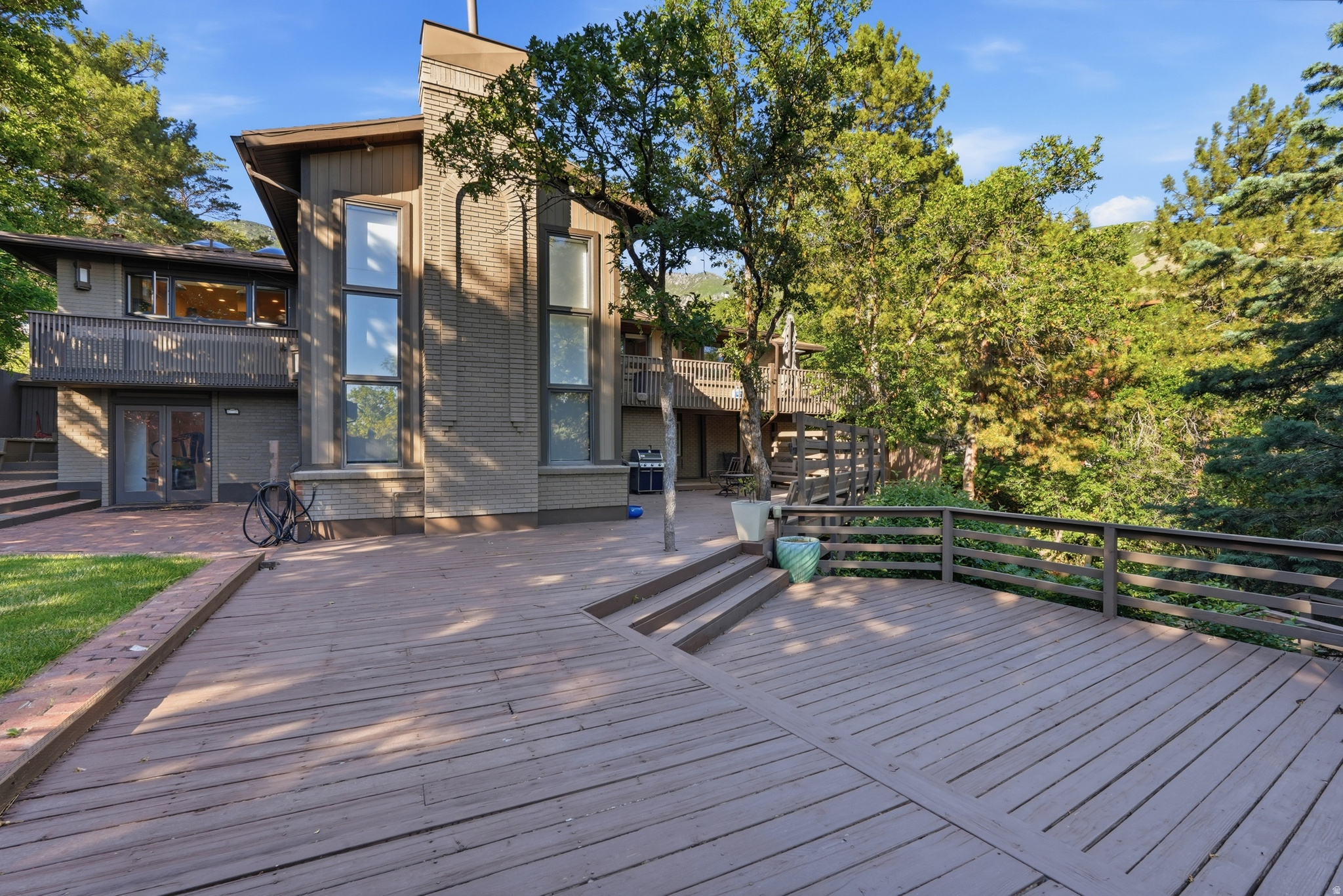 main property photo 68