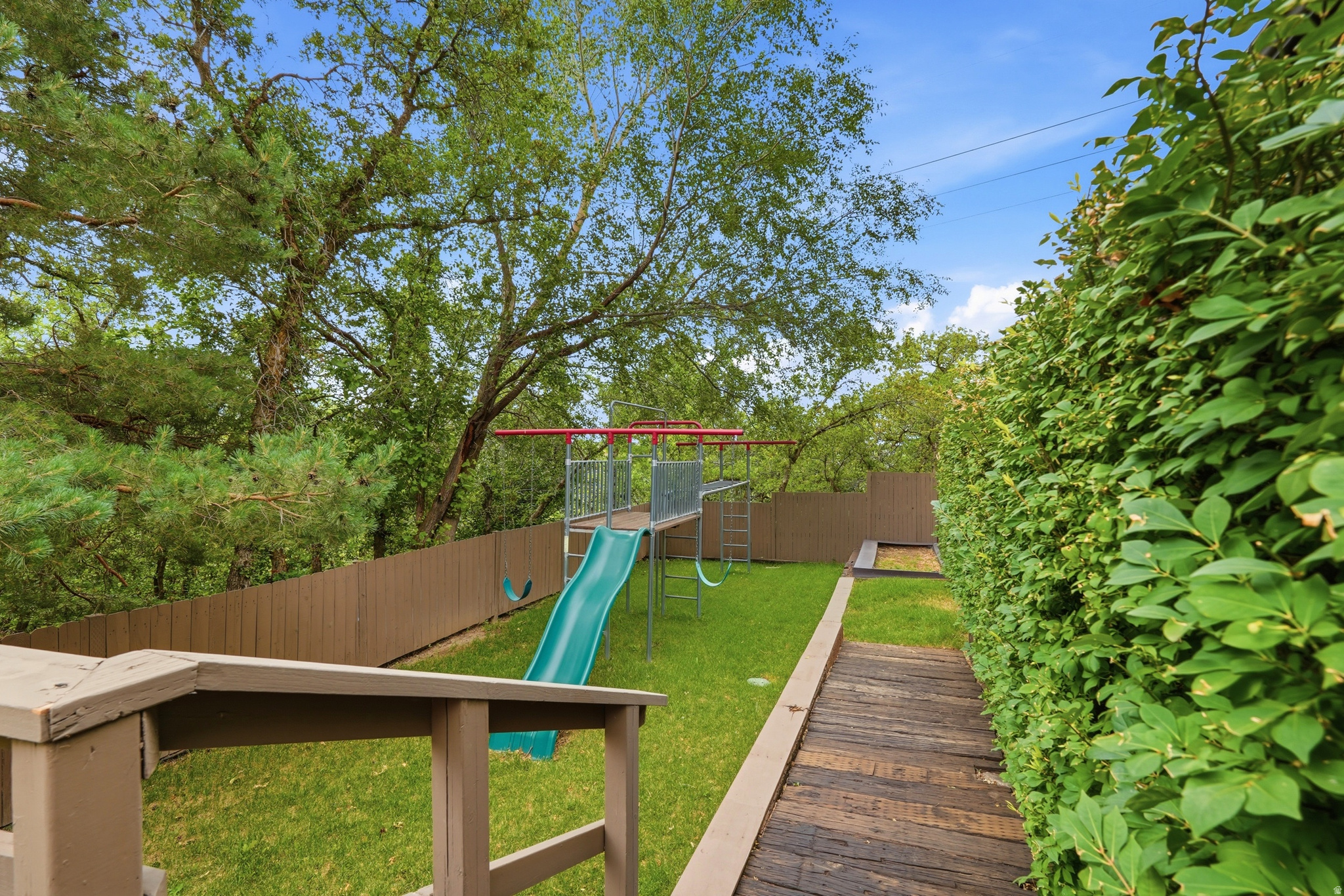 main property photo 74
