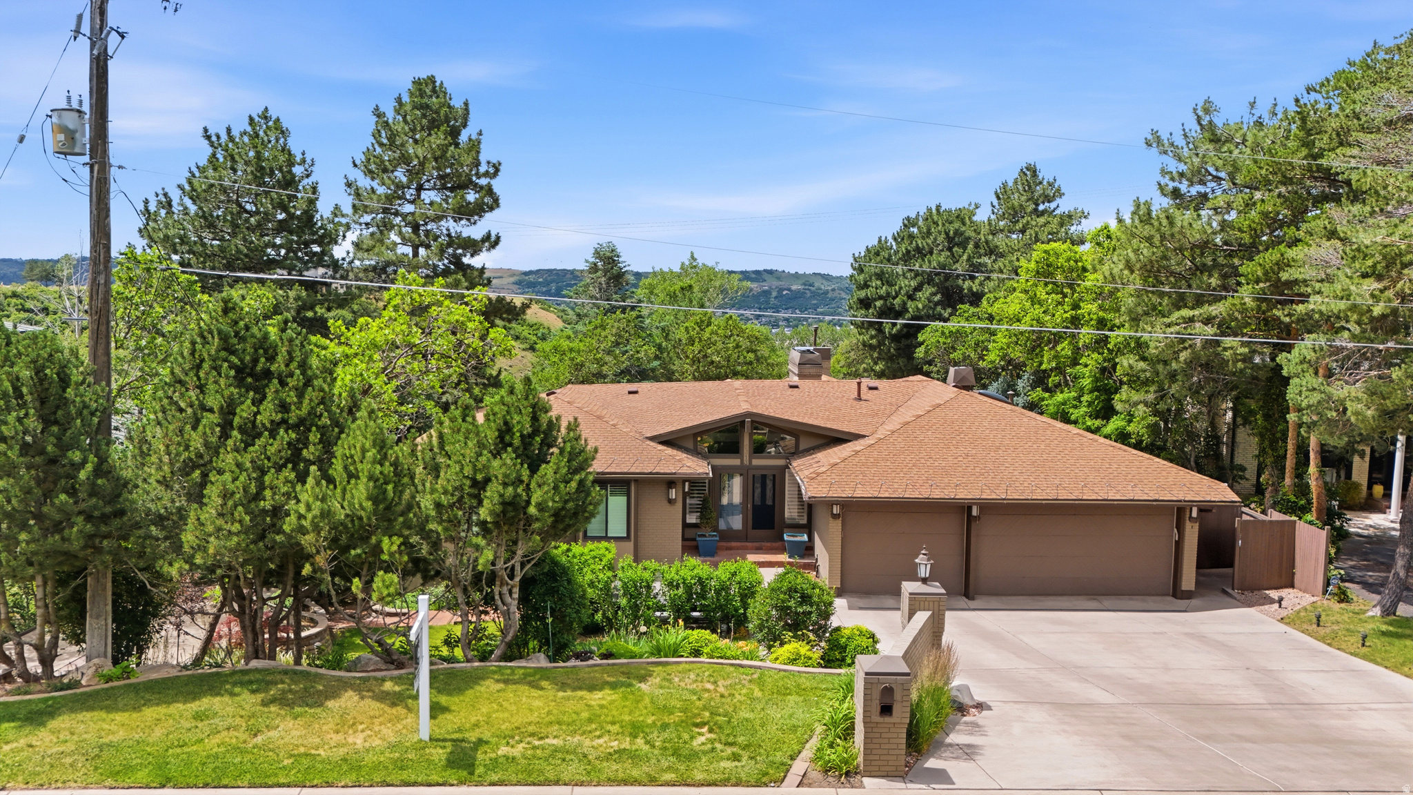 main property photo 81