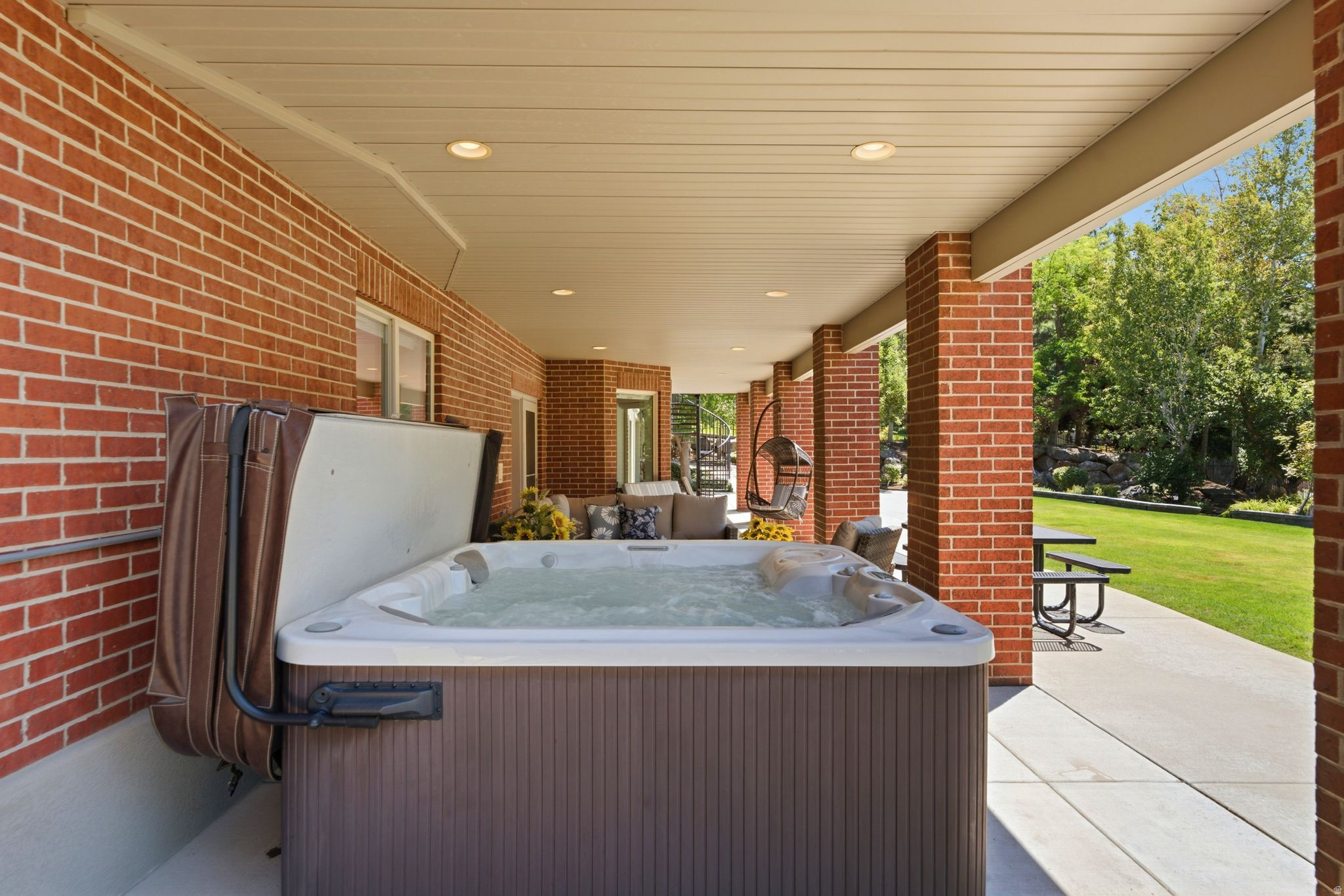 main property photo 46