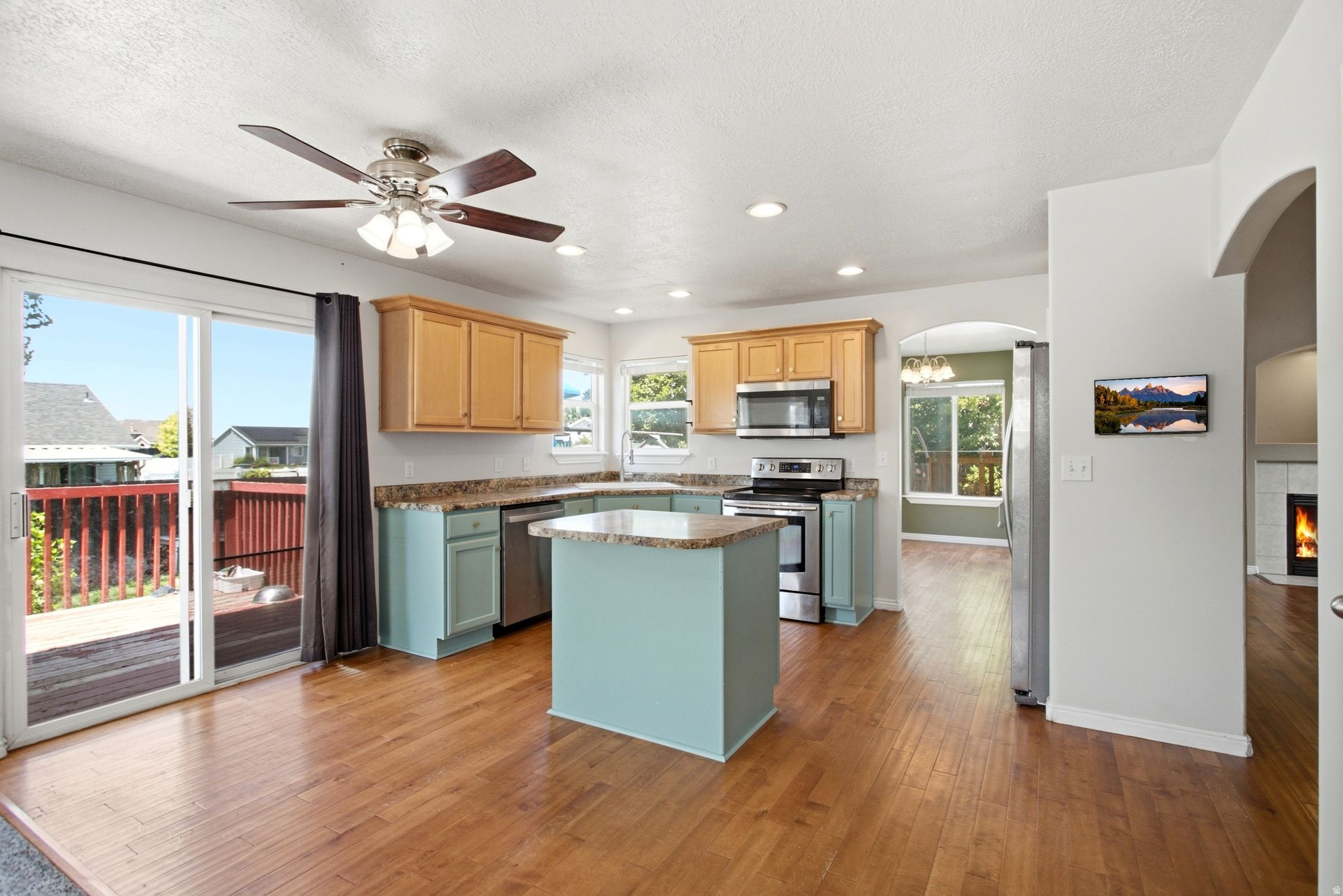 main property photo 12