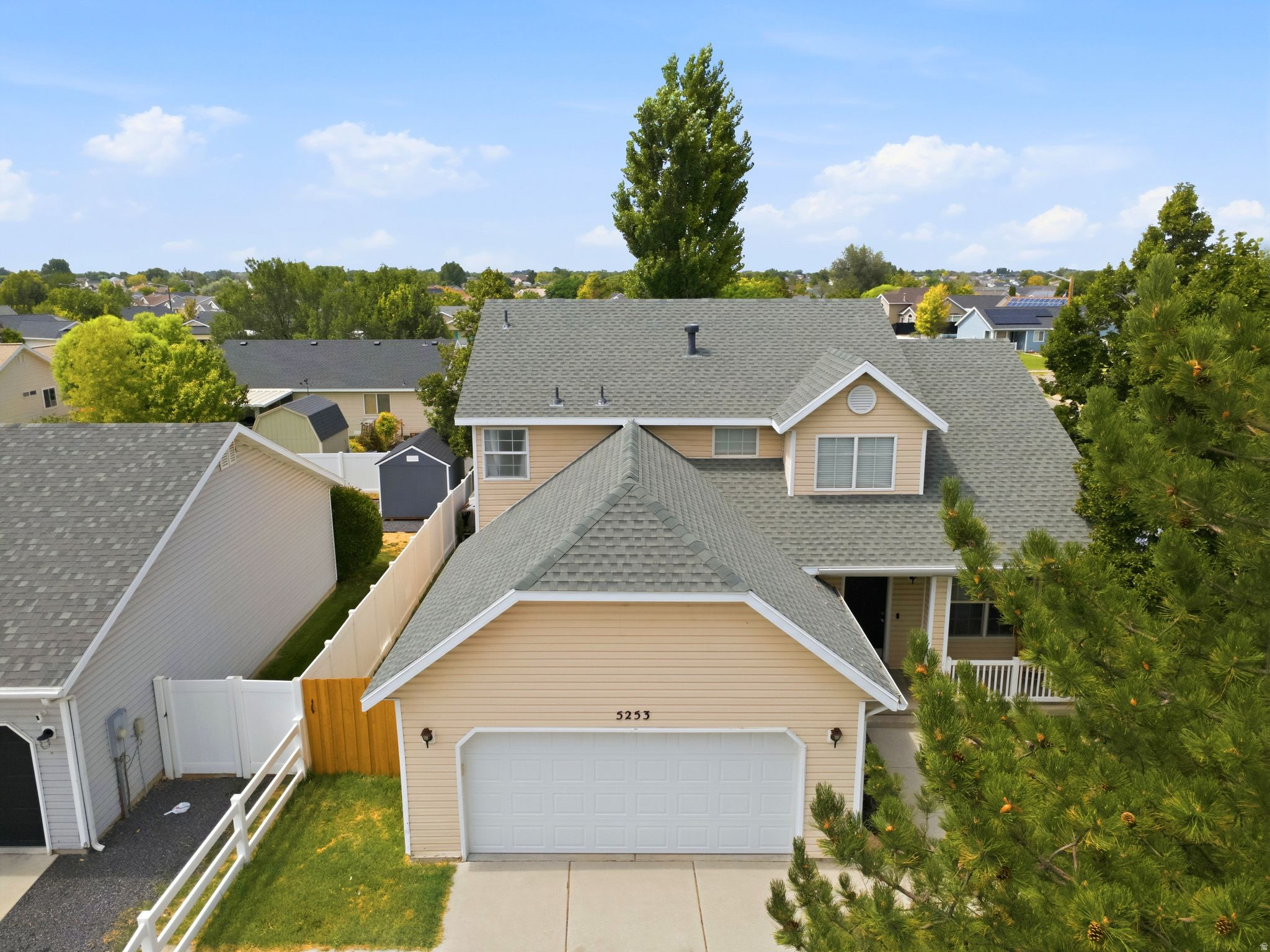 main property photo 36