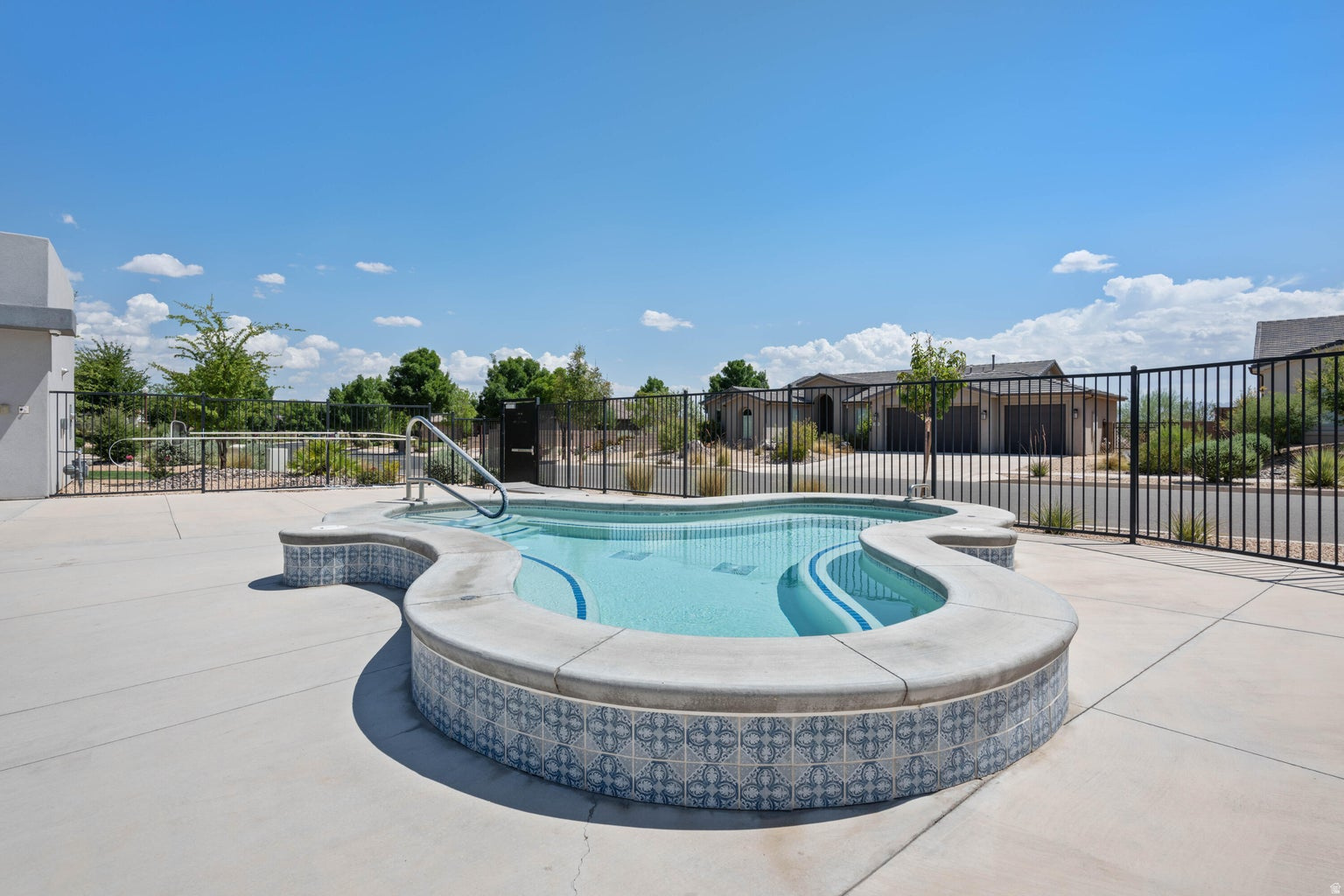 main property photo 67
