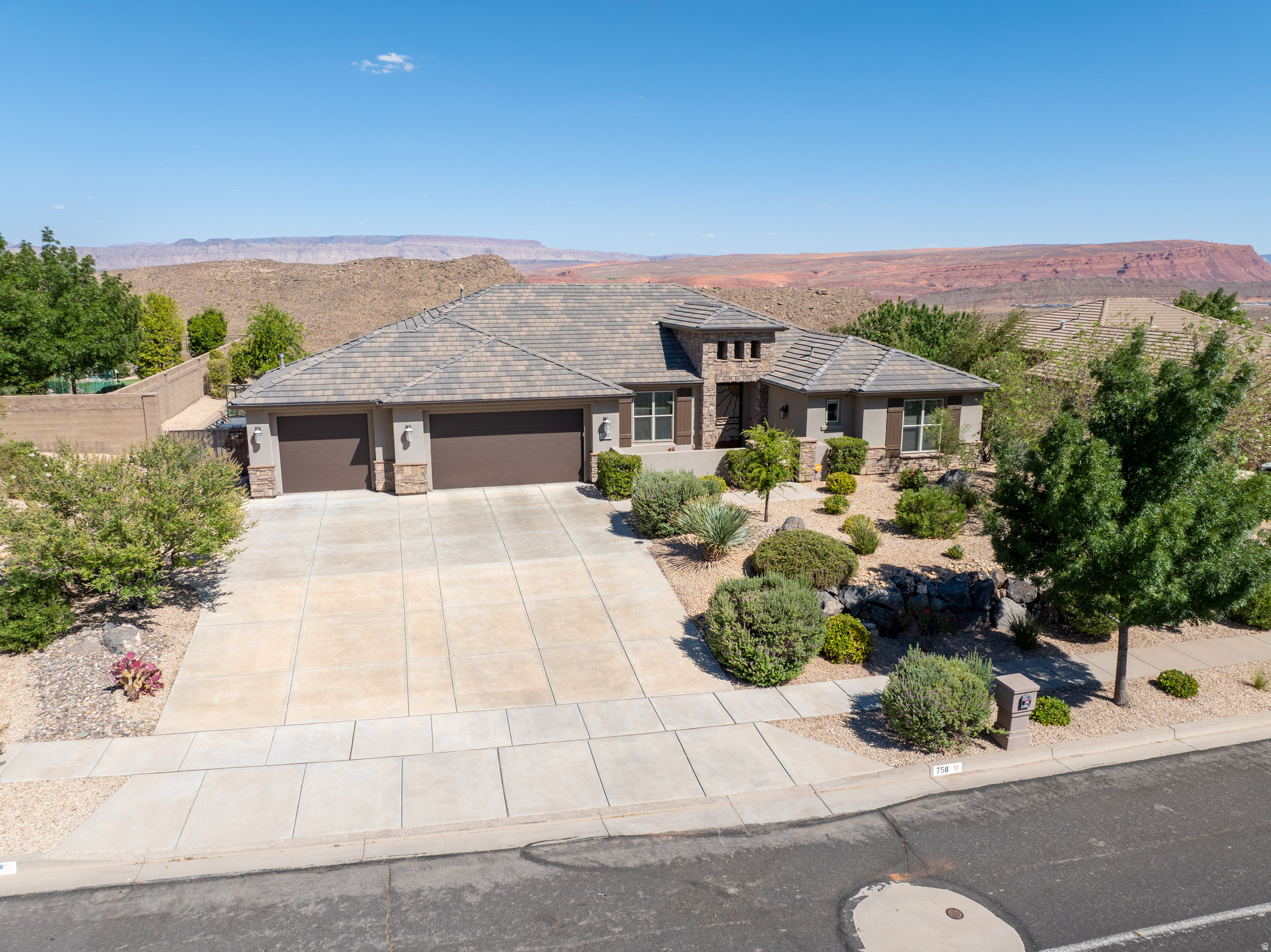 main property photo 42