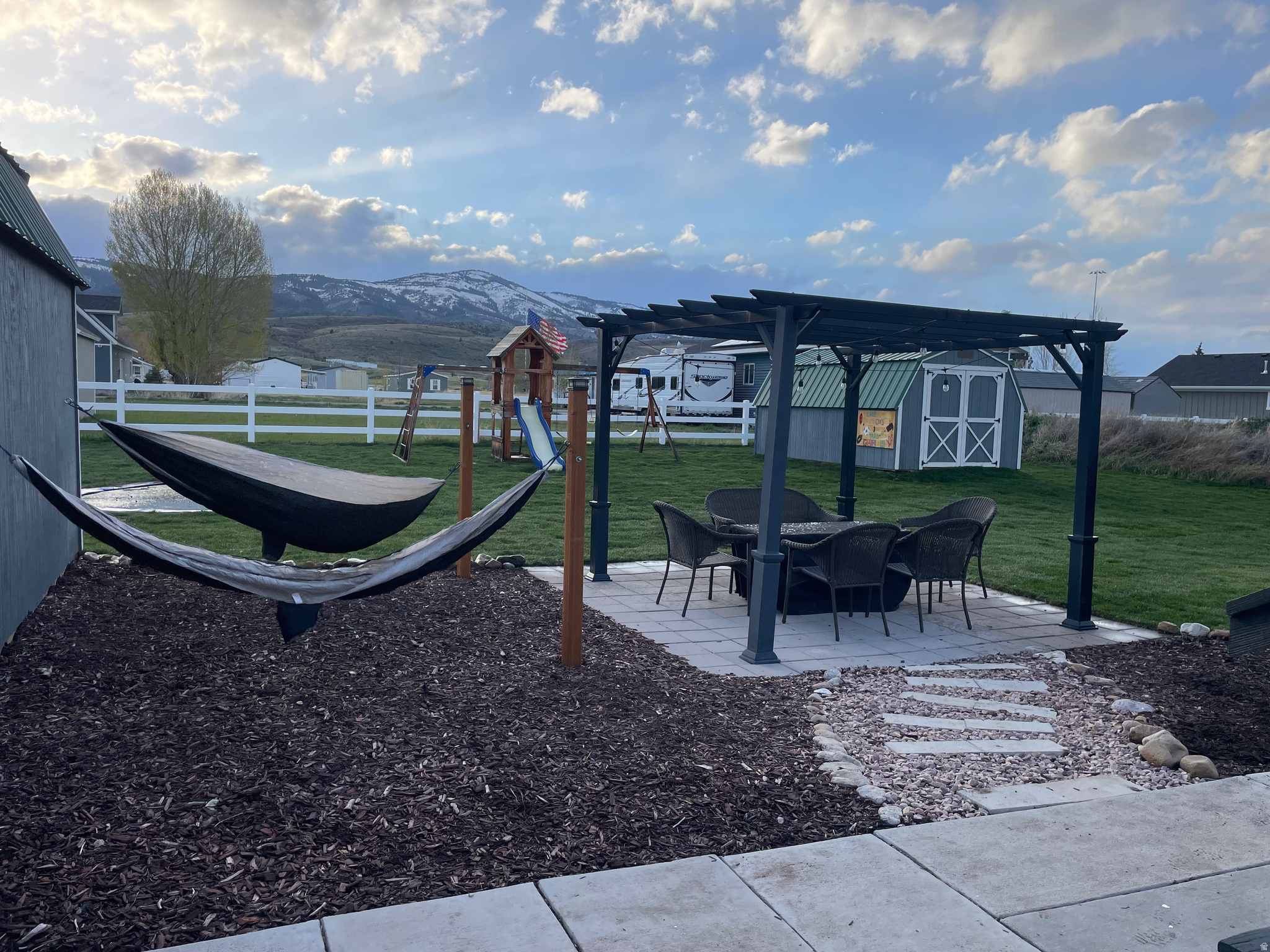 main property photo 25