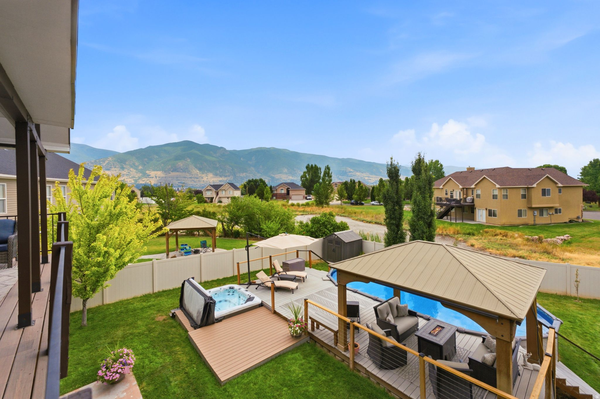 main property photo 54