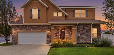 image of property with 3 Bed | 3 Bath | 1,395 Sqft