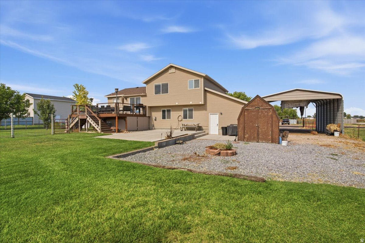 main property photo 30
