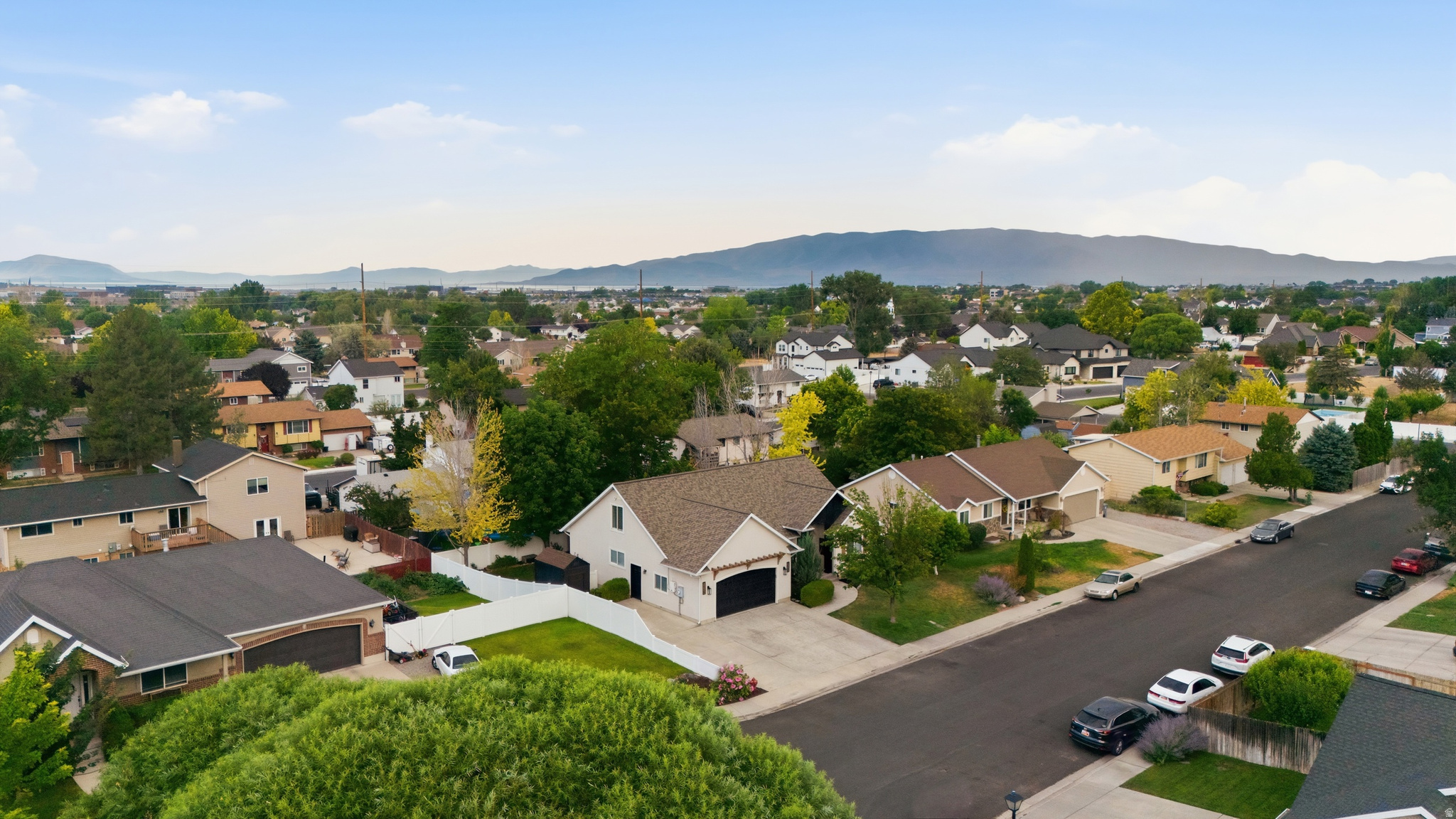 main property photo 54