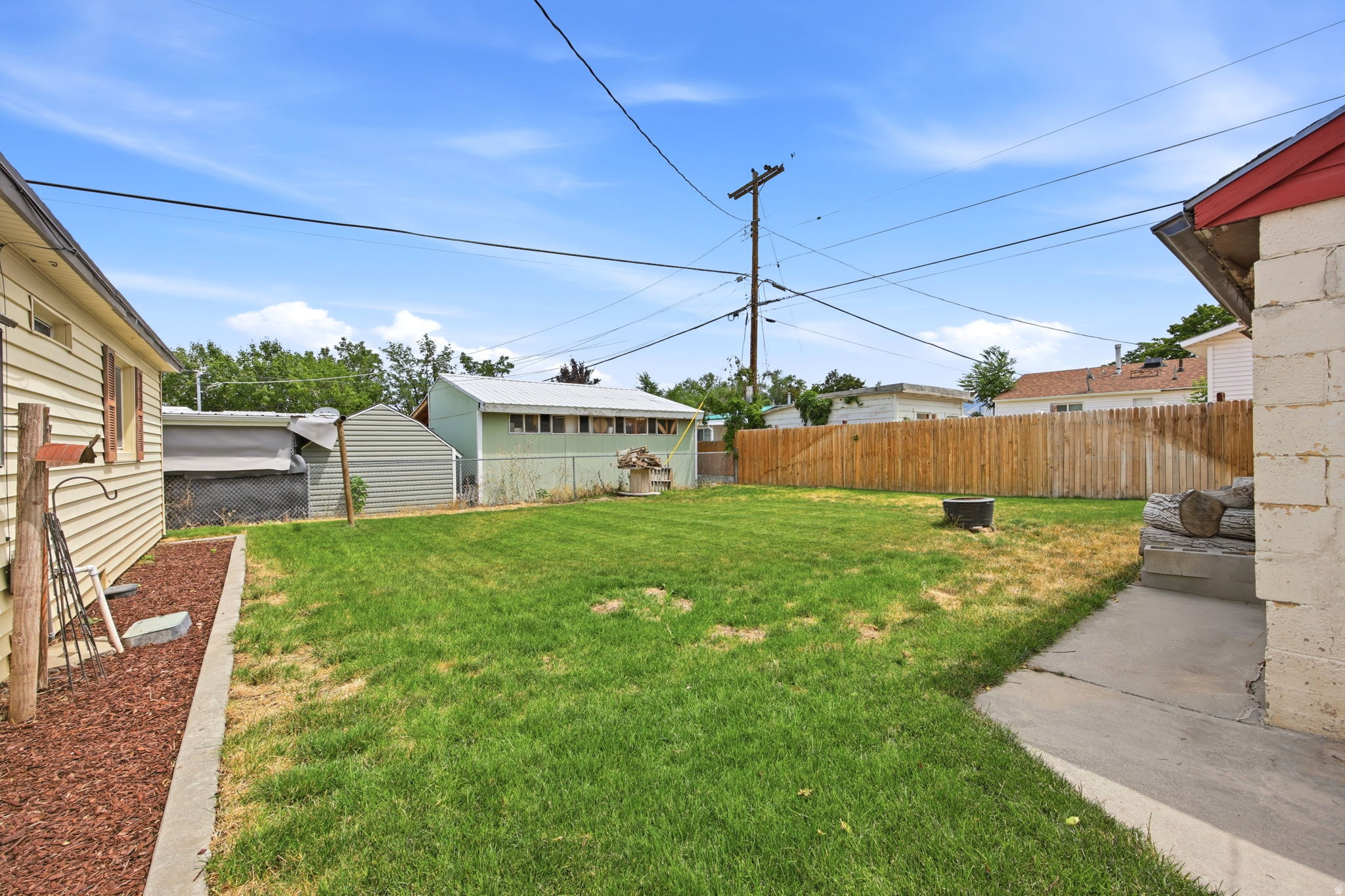 main property photo 14