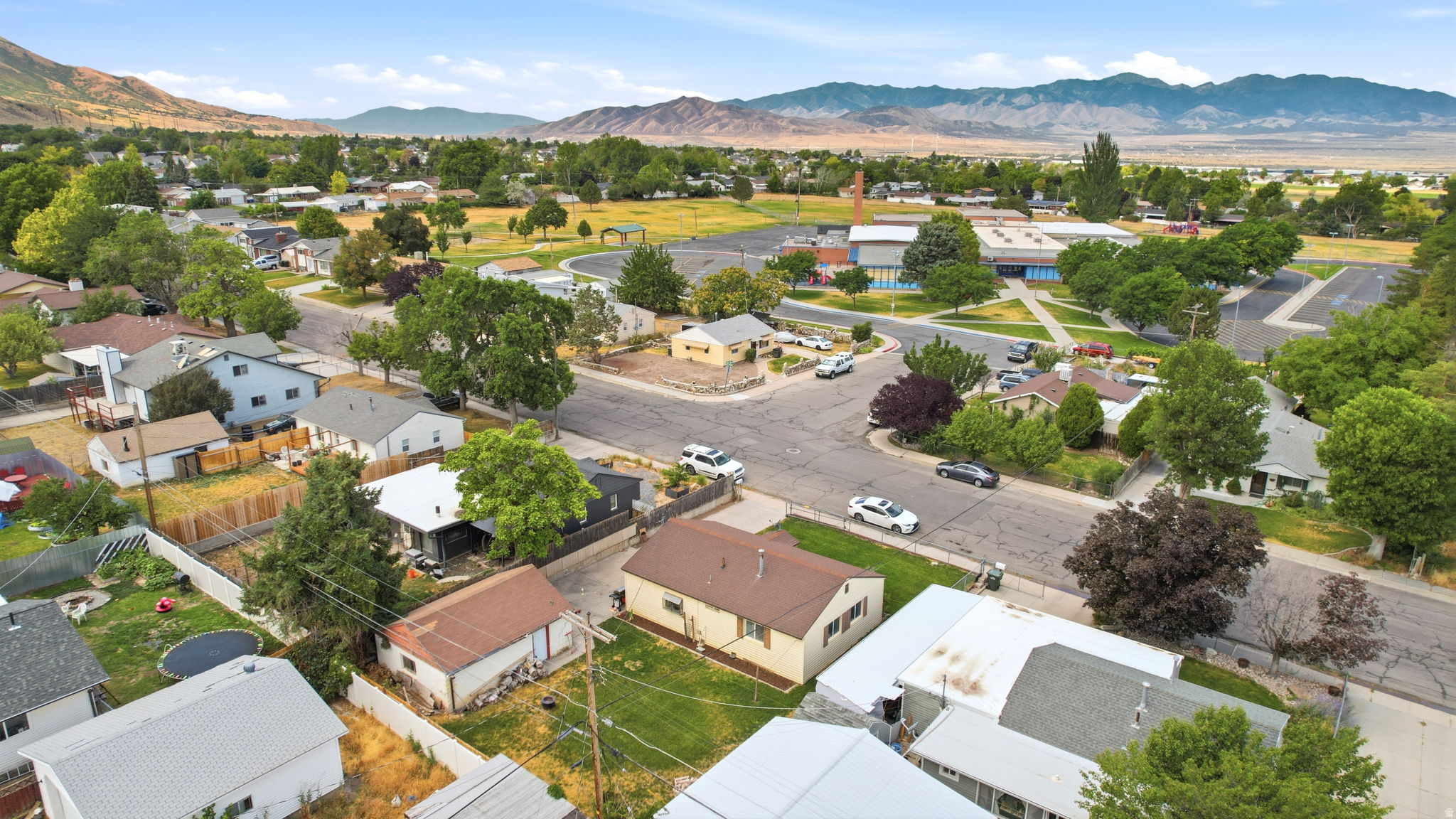 main property photo 20