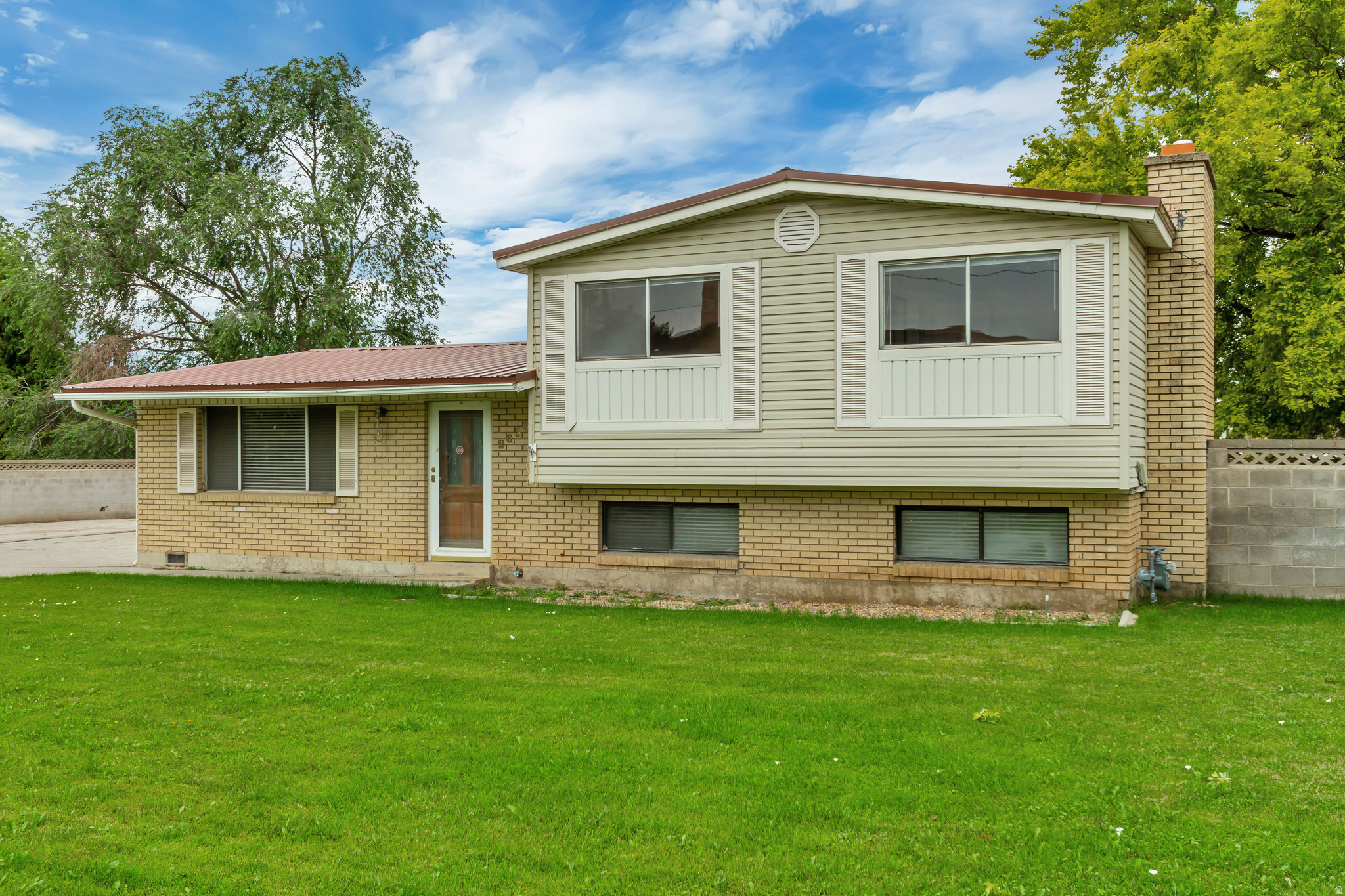 main property photo 19