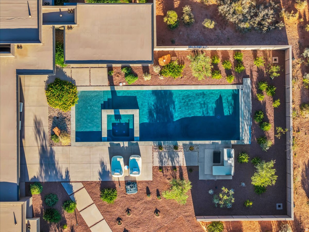 main property photo 60