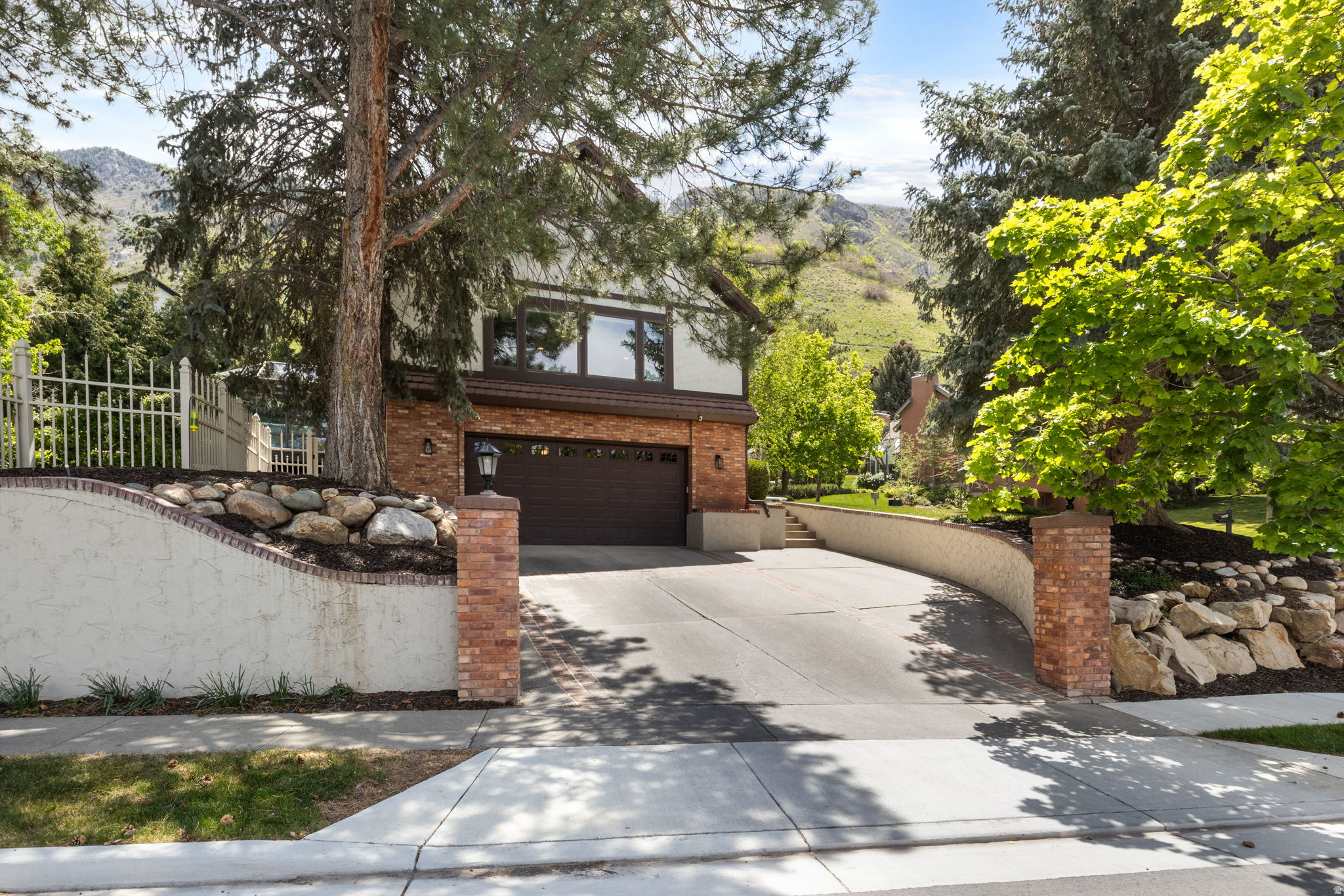 main property photo 54