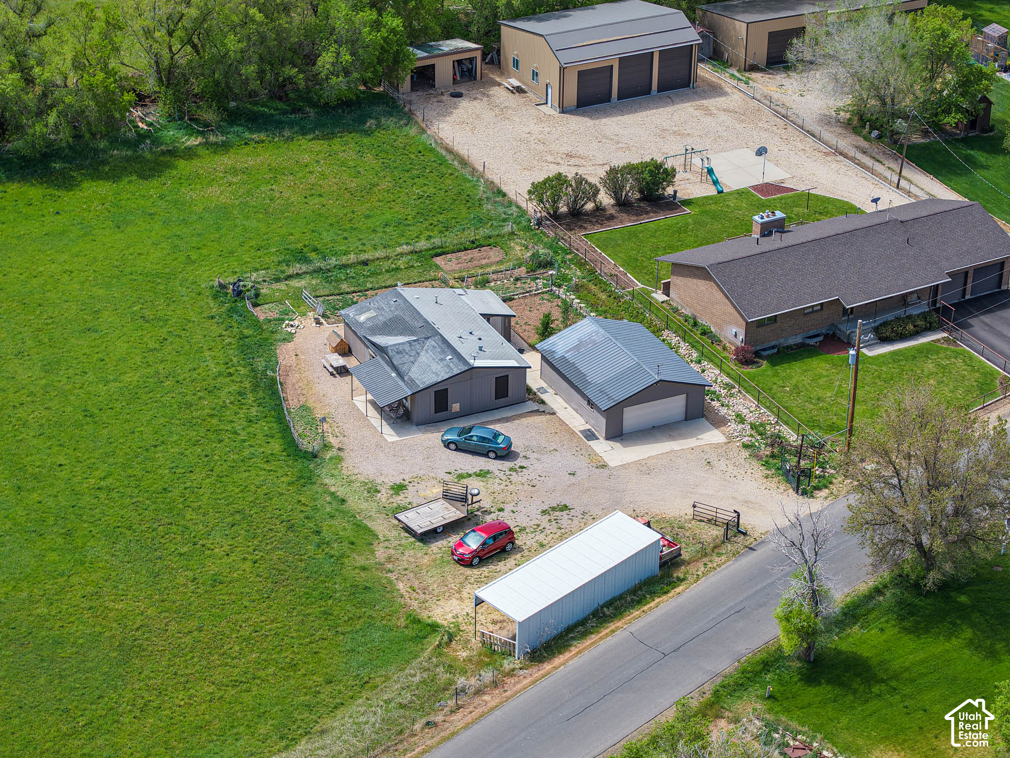 main property photo 5