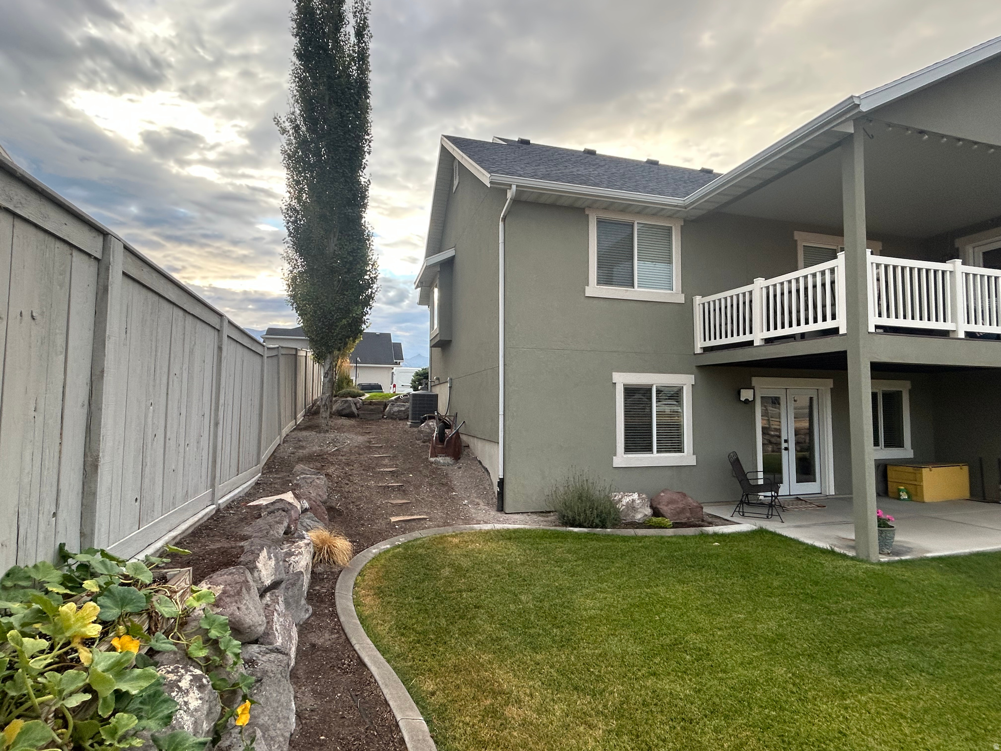 main property photo 27
