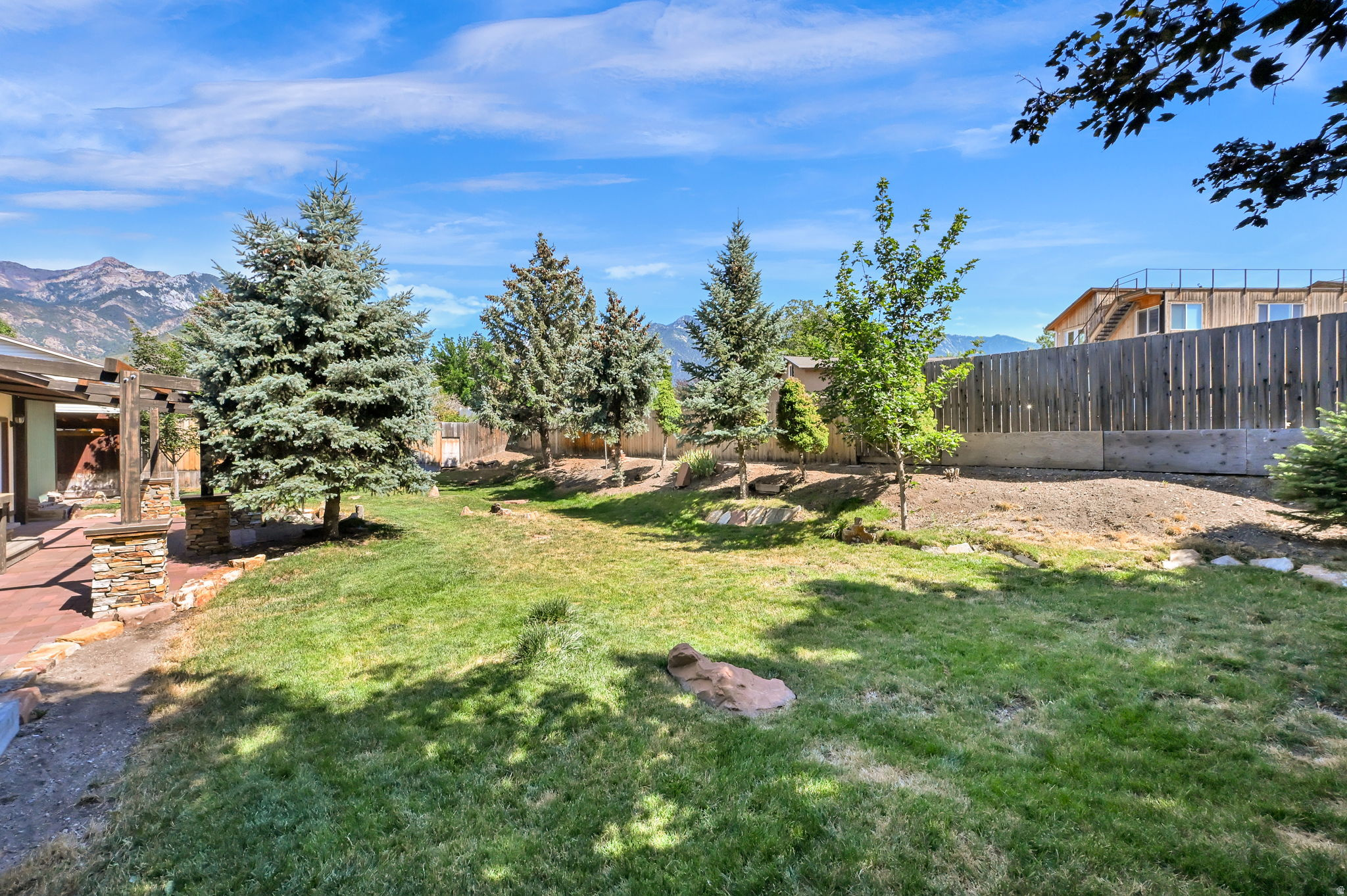 main property photo 26