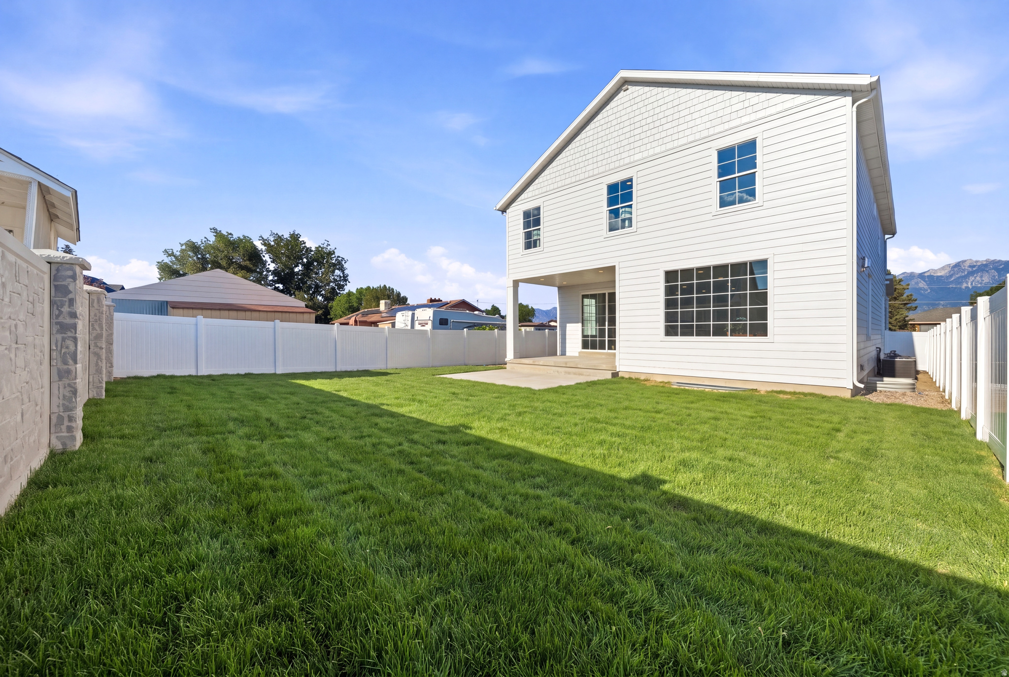 main property photo 50
