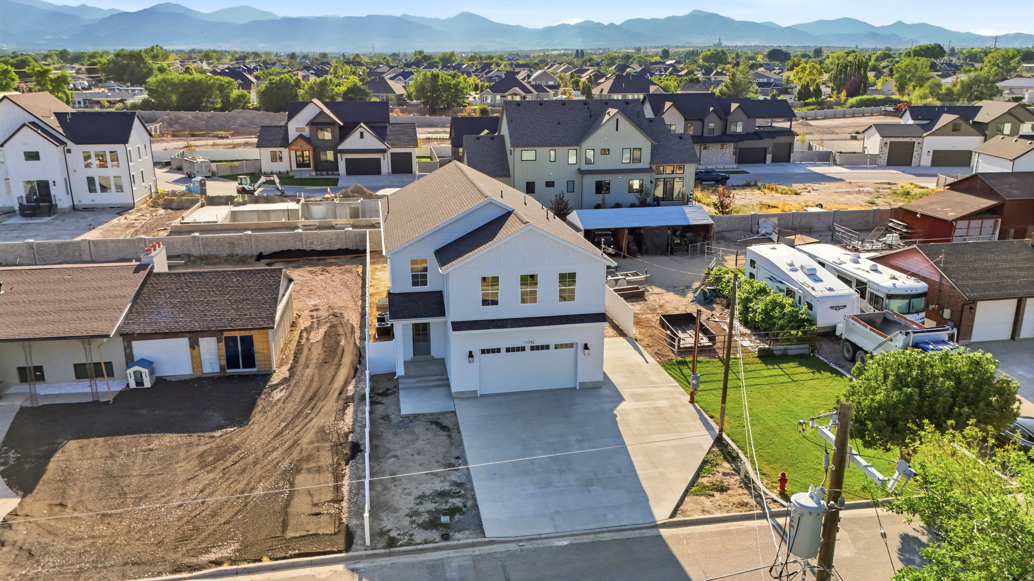 main property photo 56