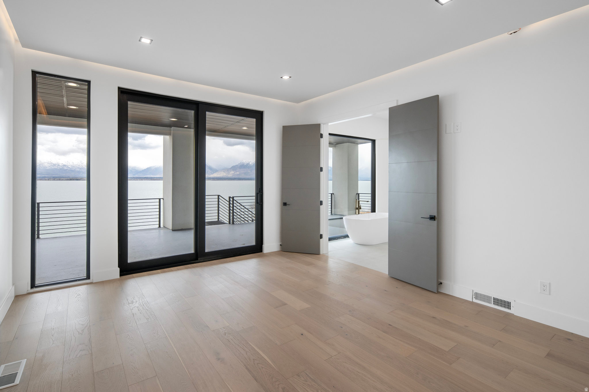 main property photo 64