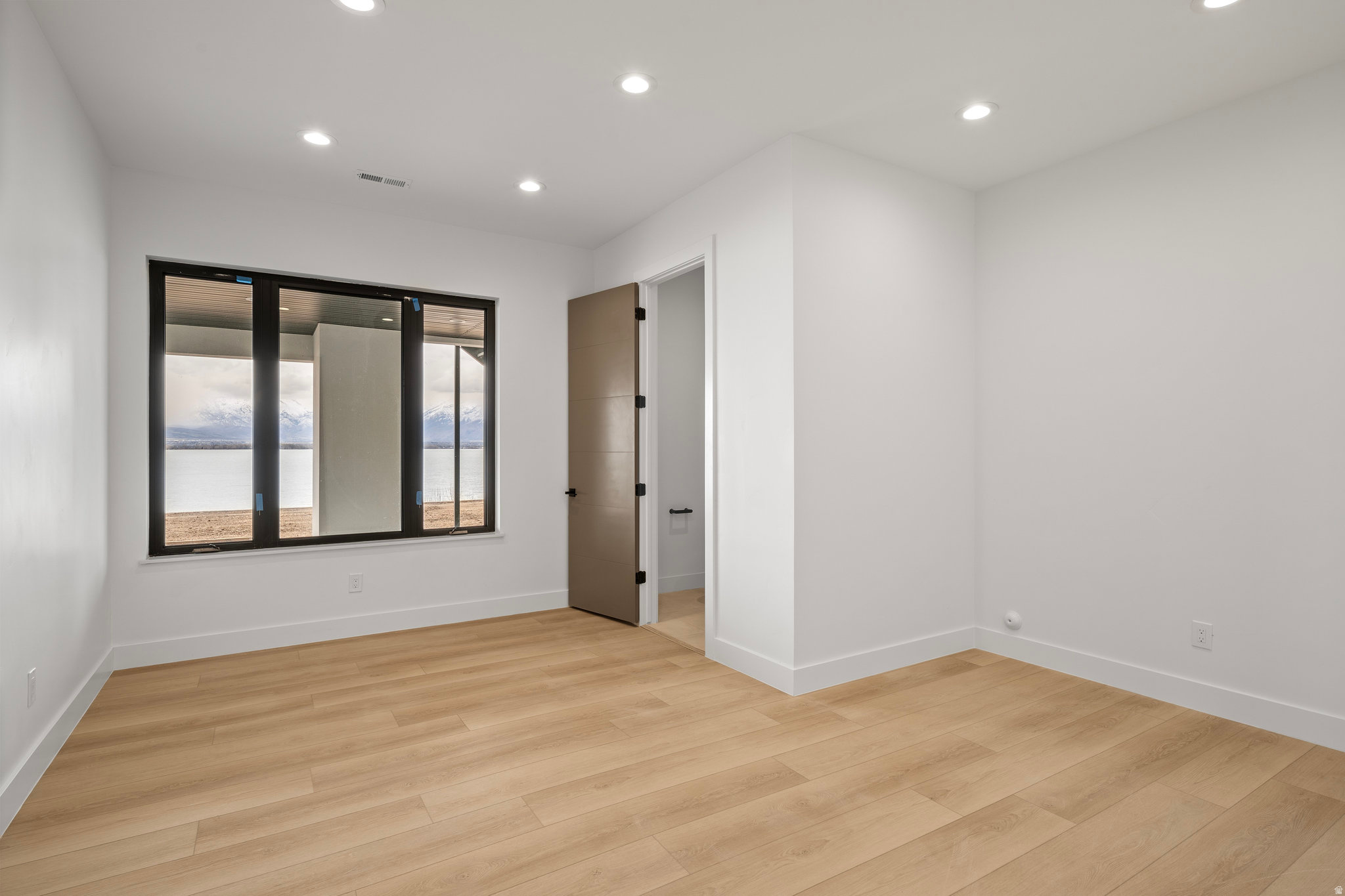 main property photo 73