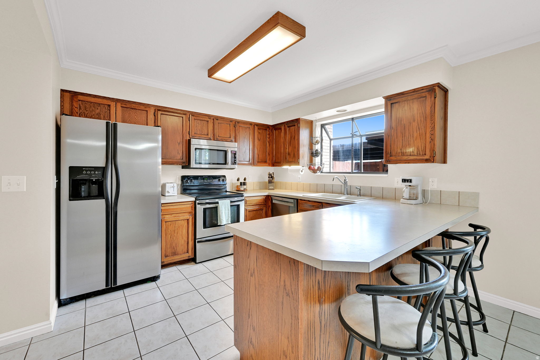 main property photo 10