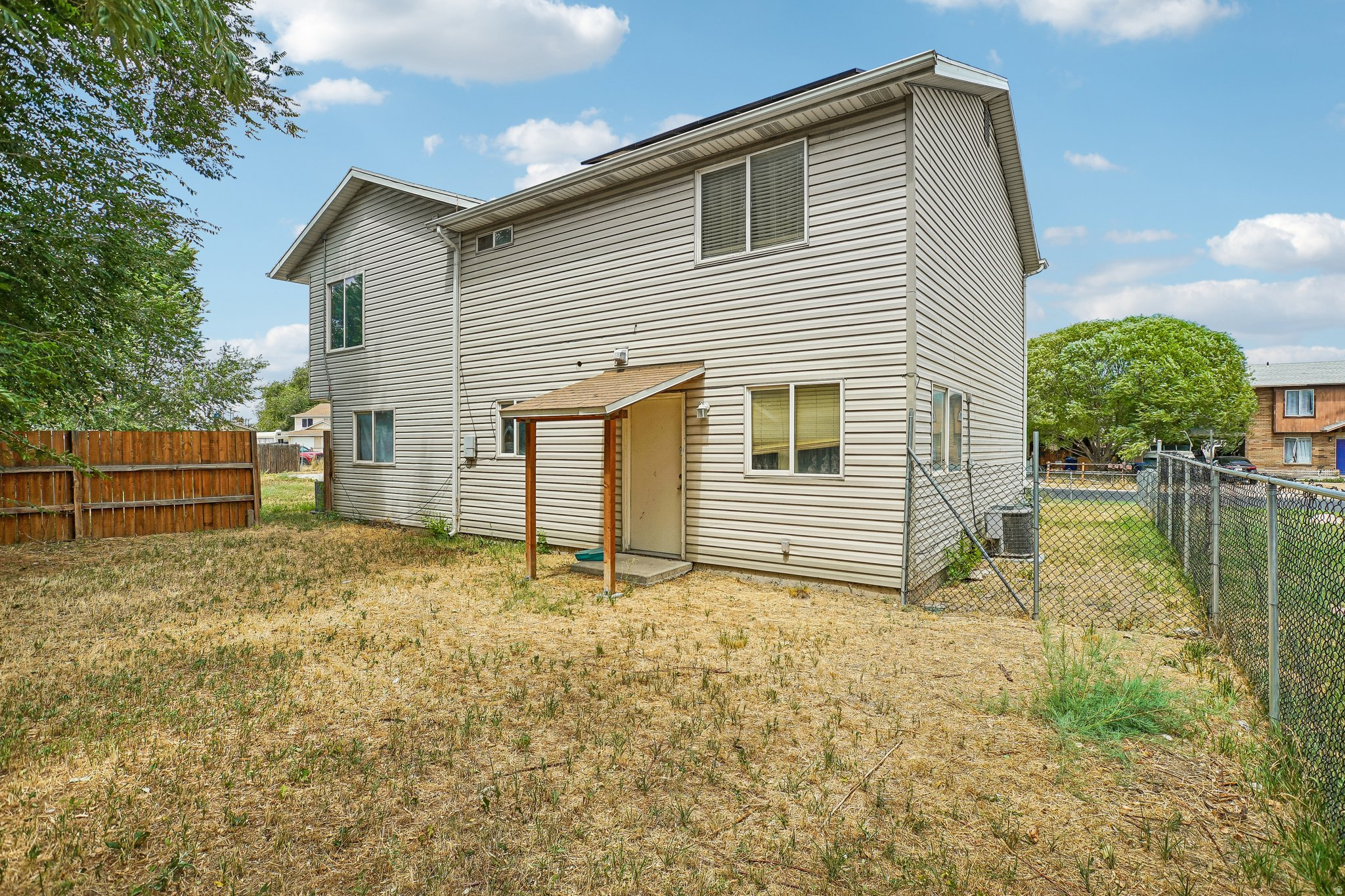 main property photo 31