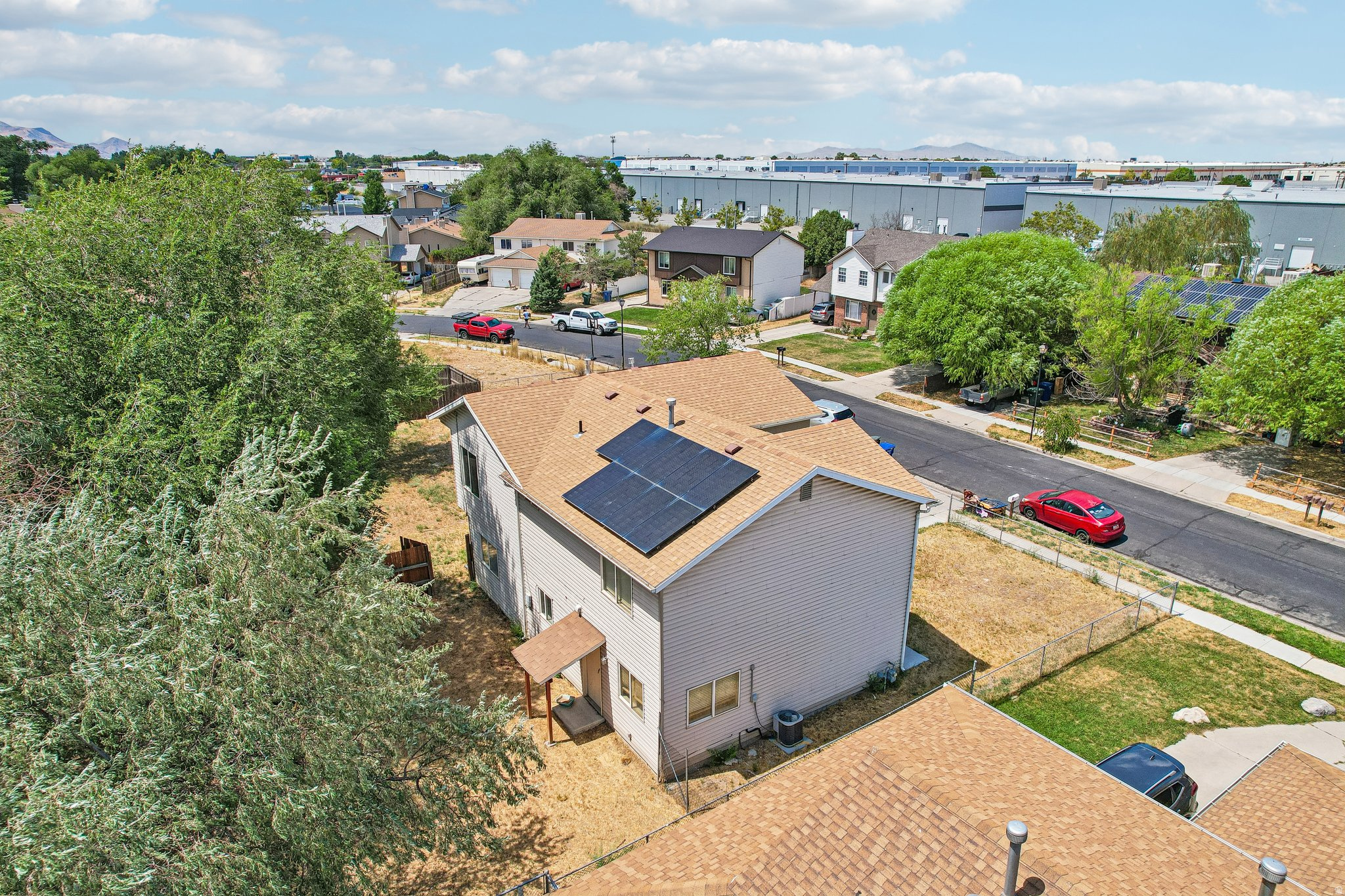 main property photo 40