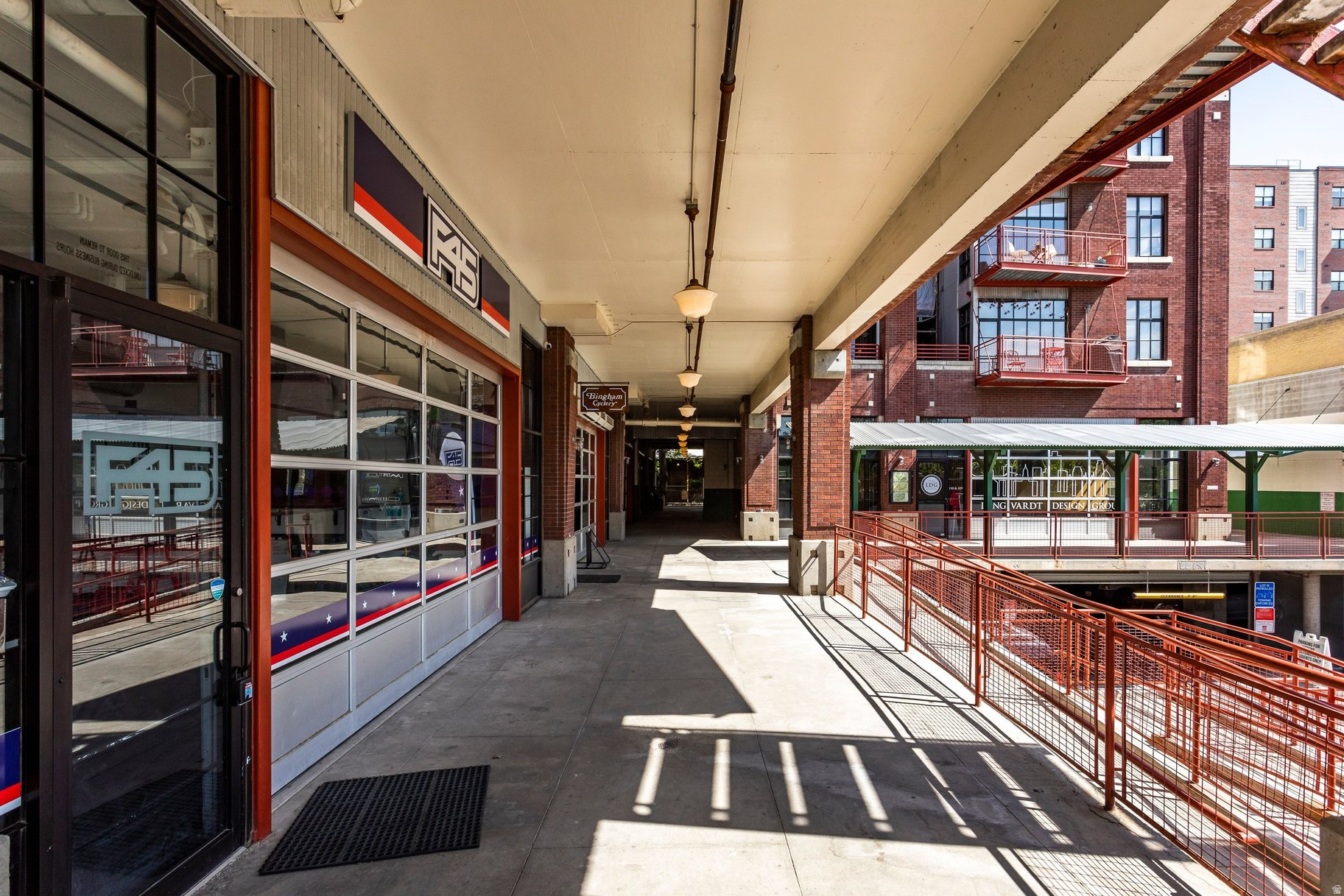 main property photo 41