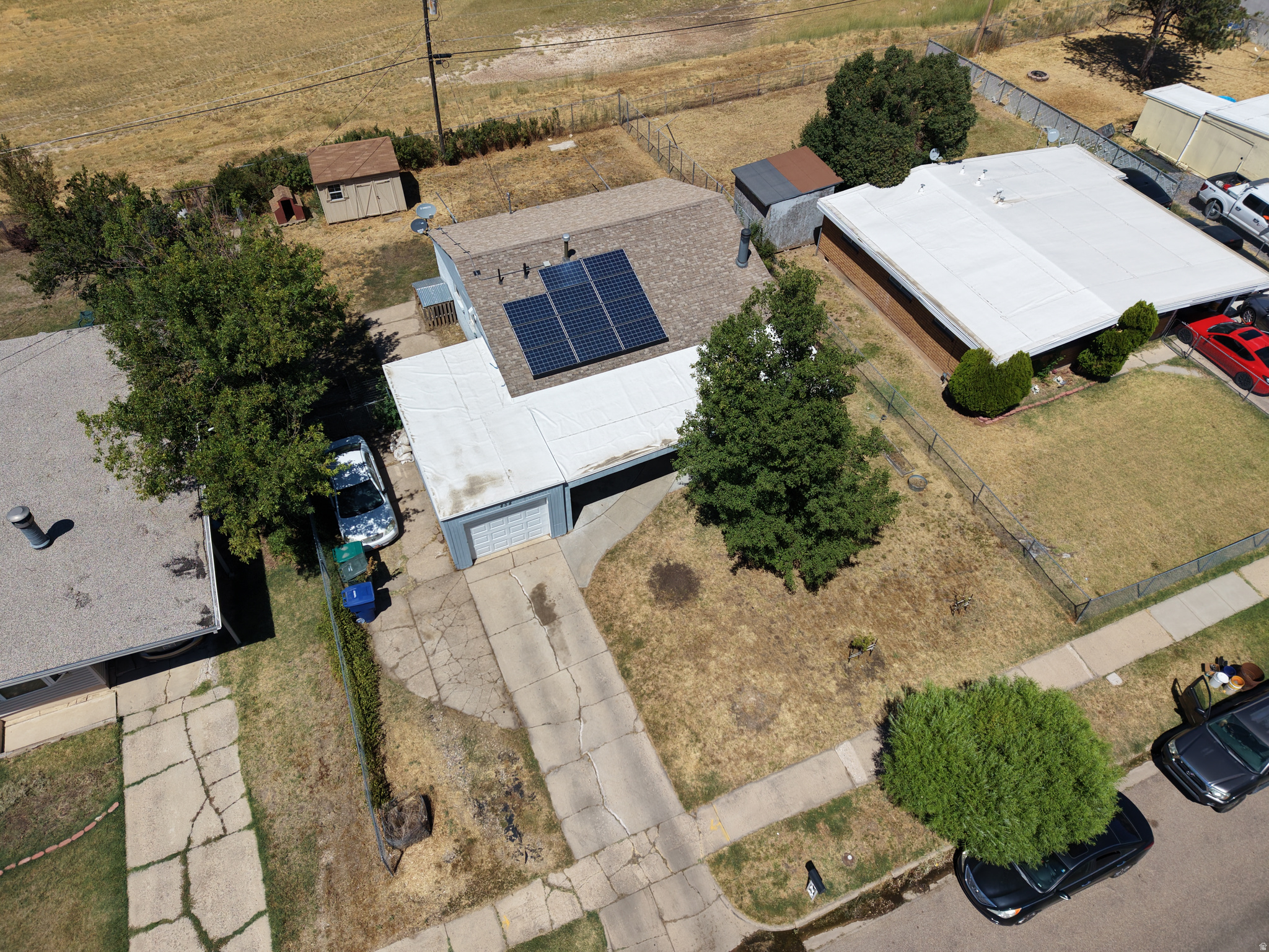main property photo 34