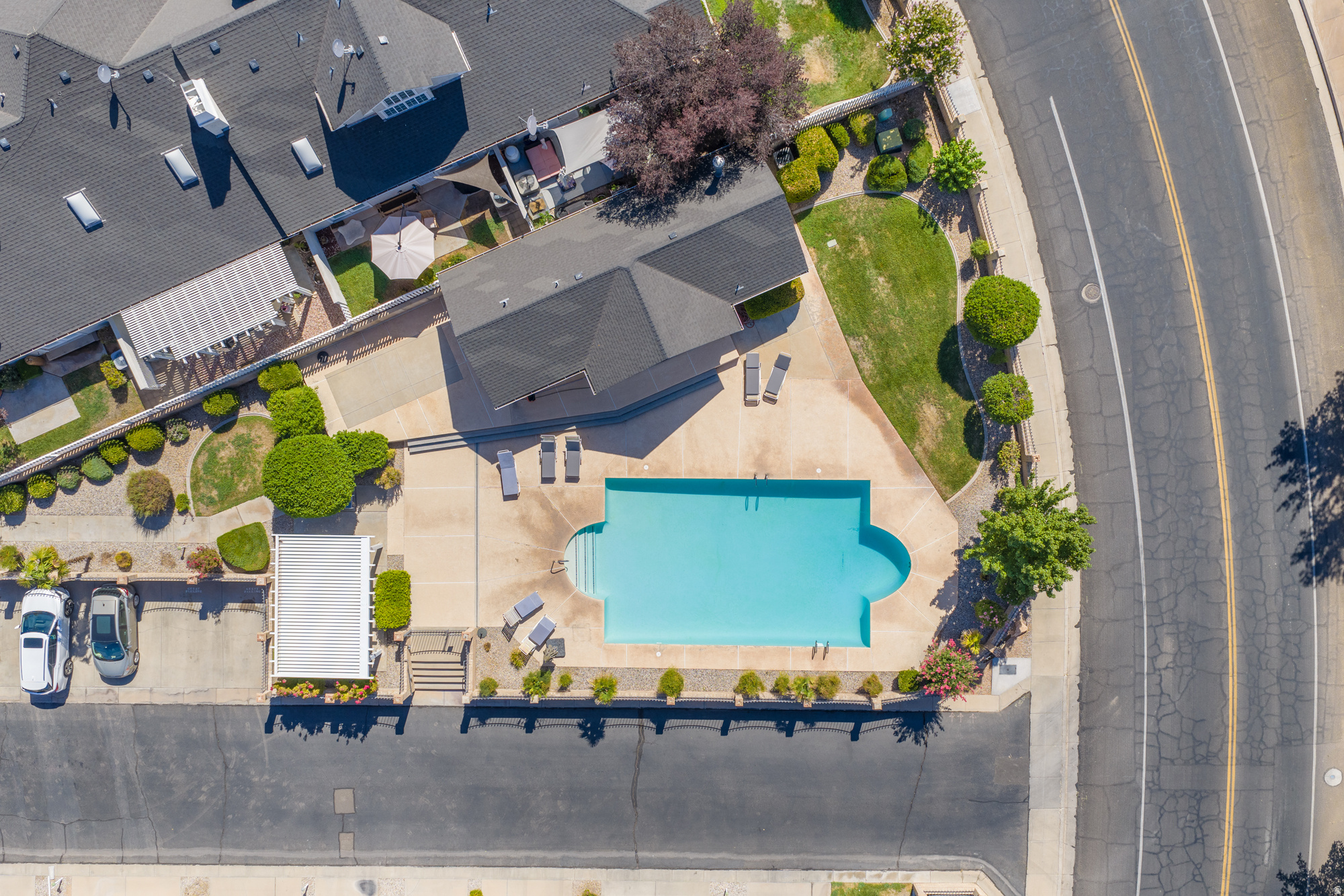main property photo 24