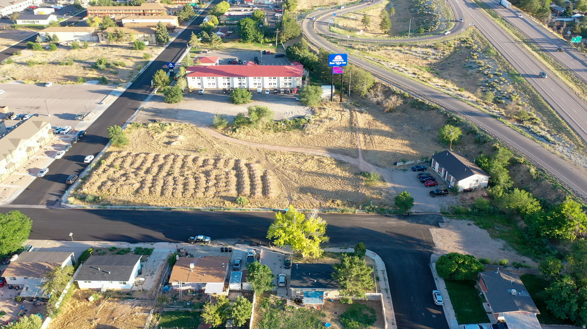 main property photo 15