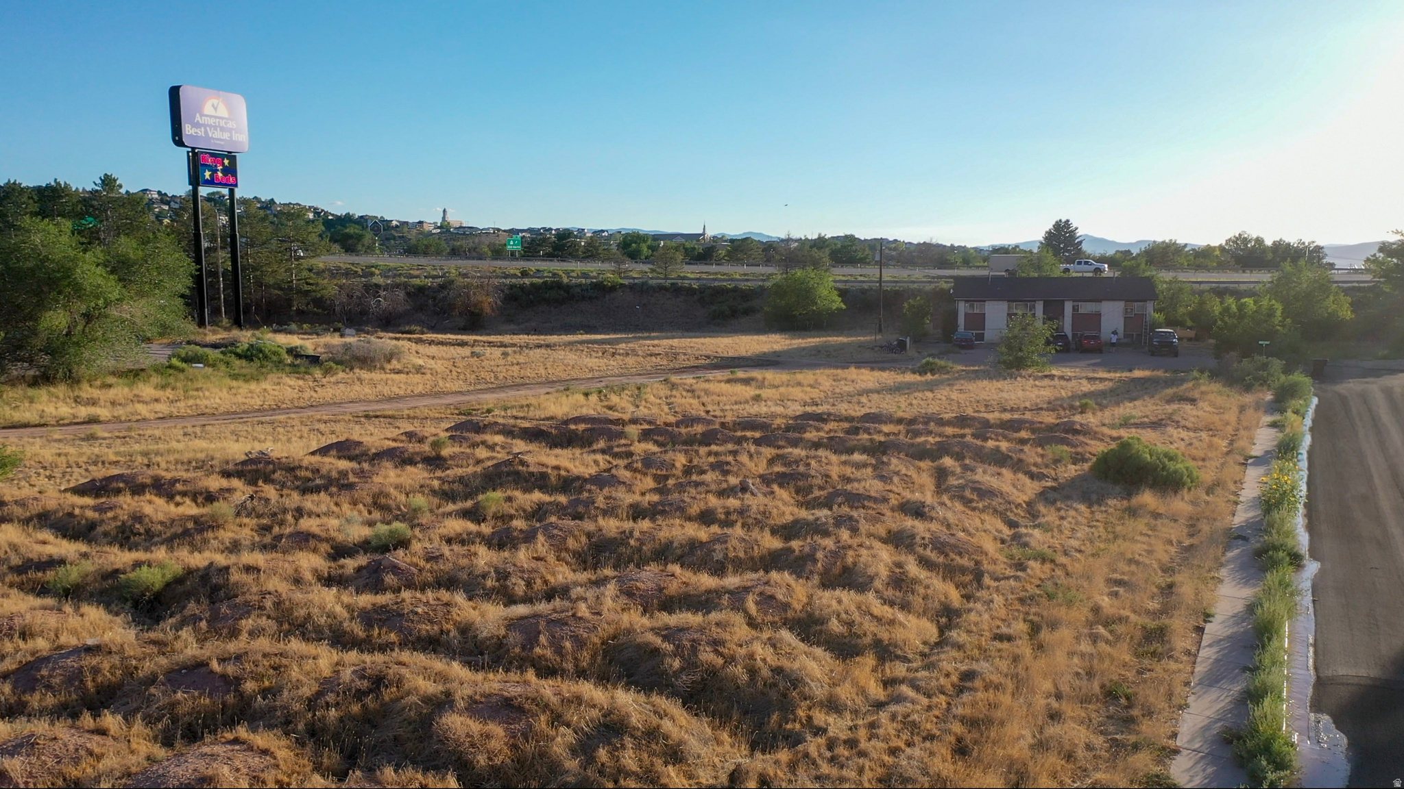 main property photo 3