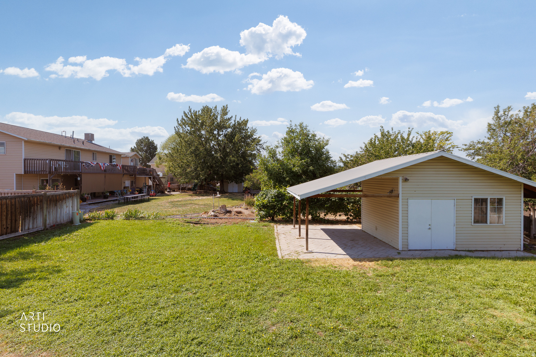 main property photo 24