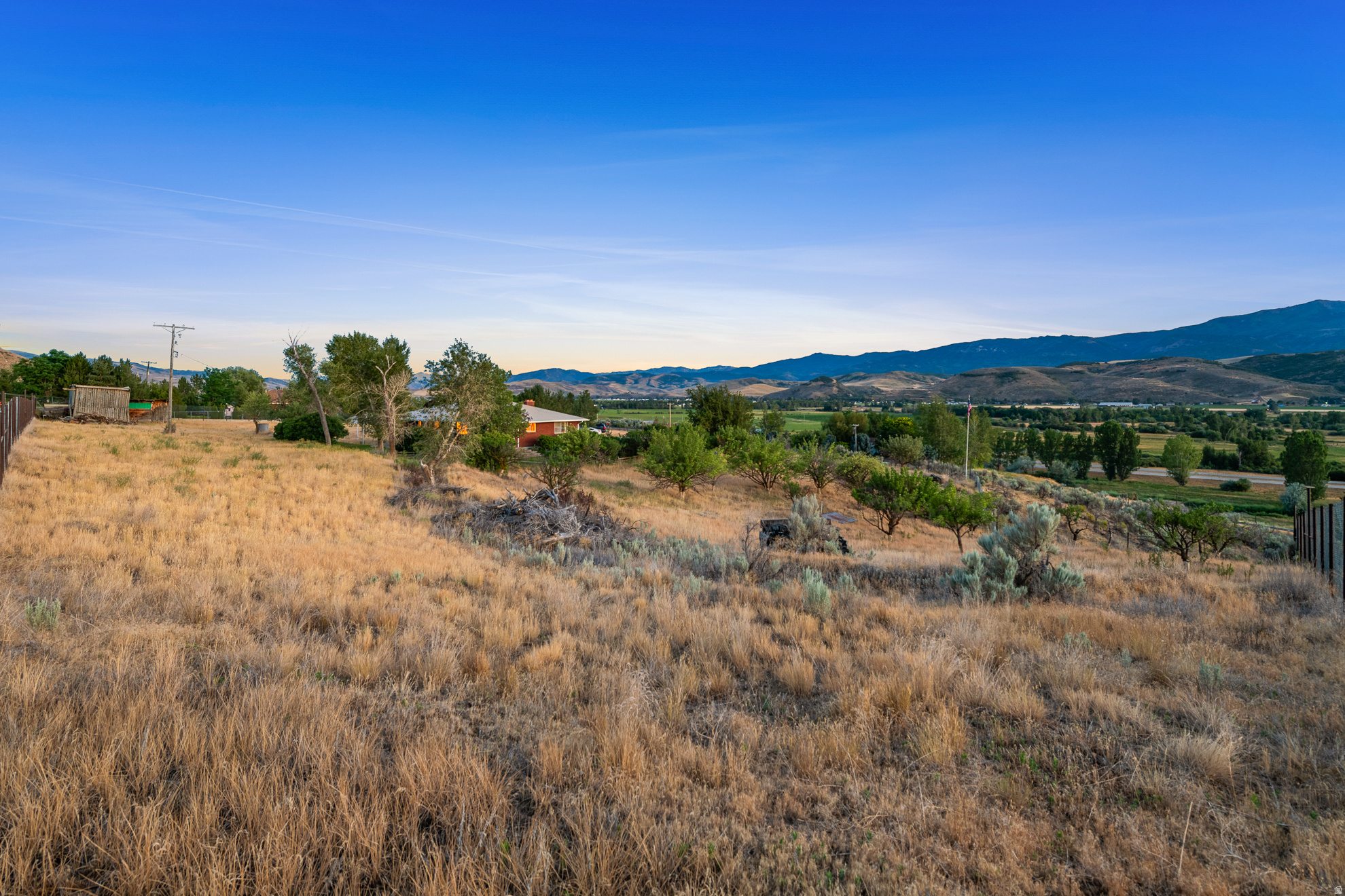 main property photo 14