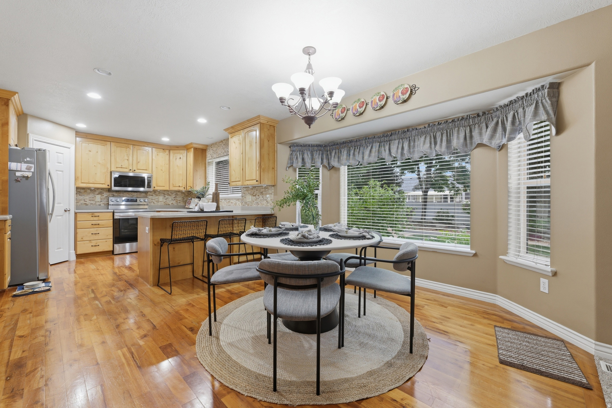 main property photo 19