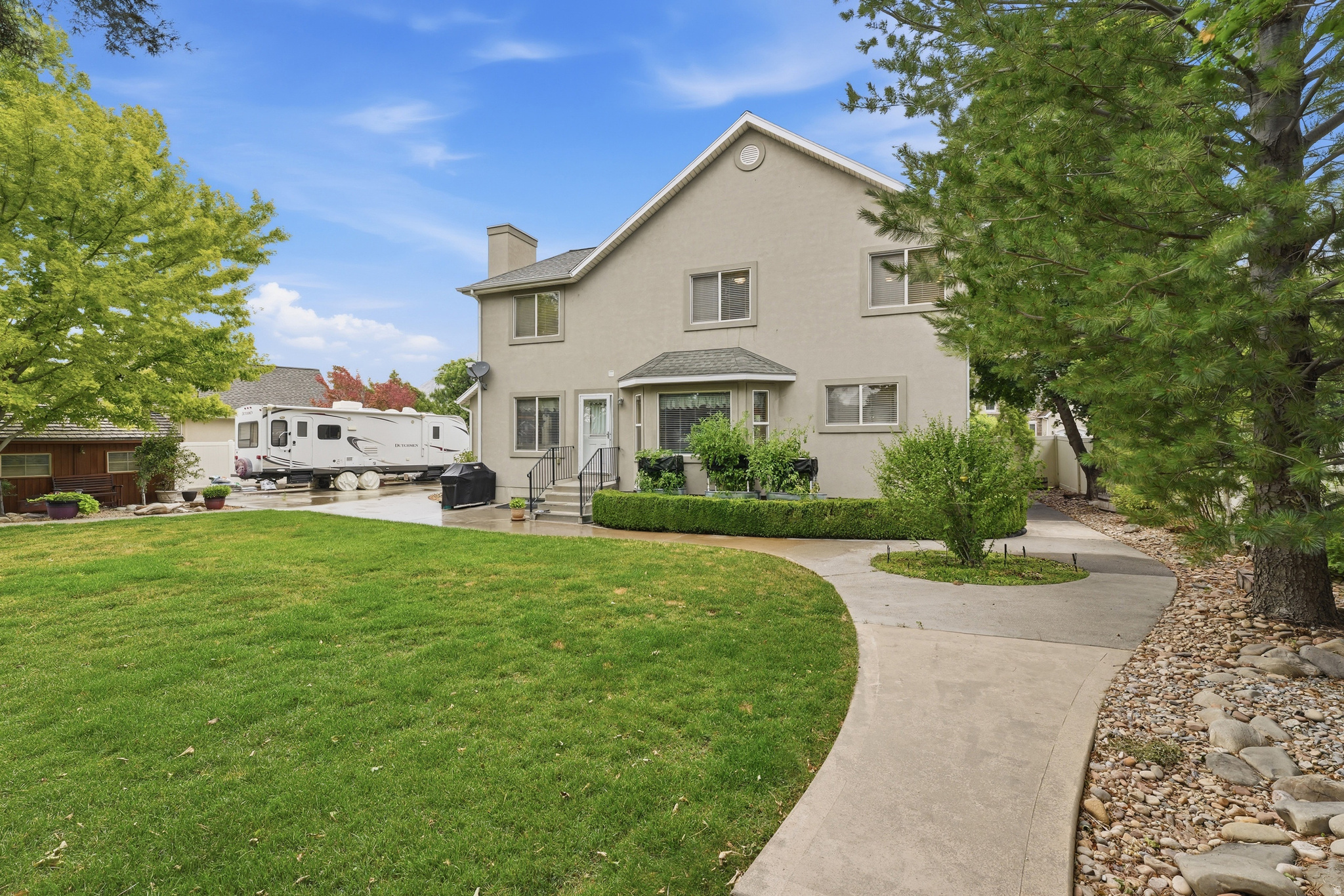 main property photo 38