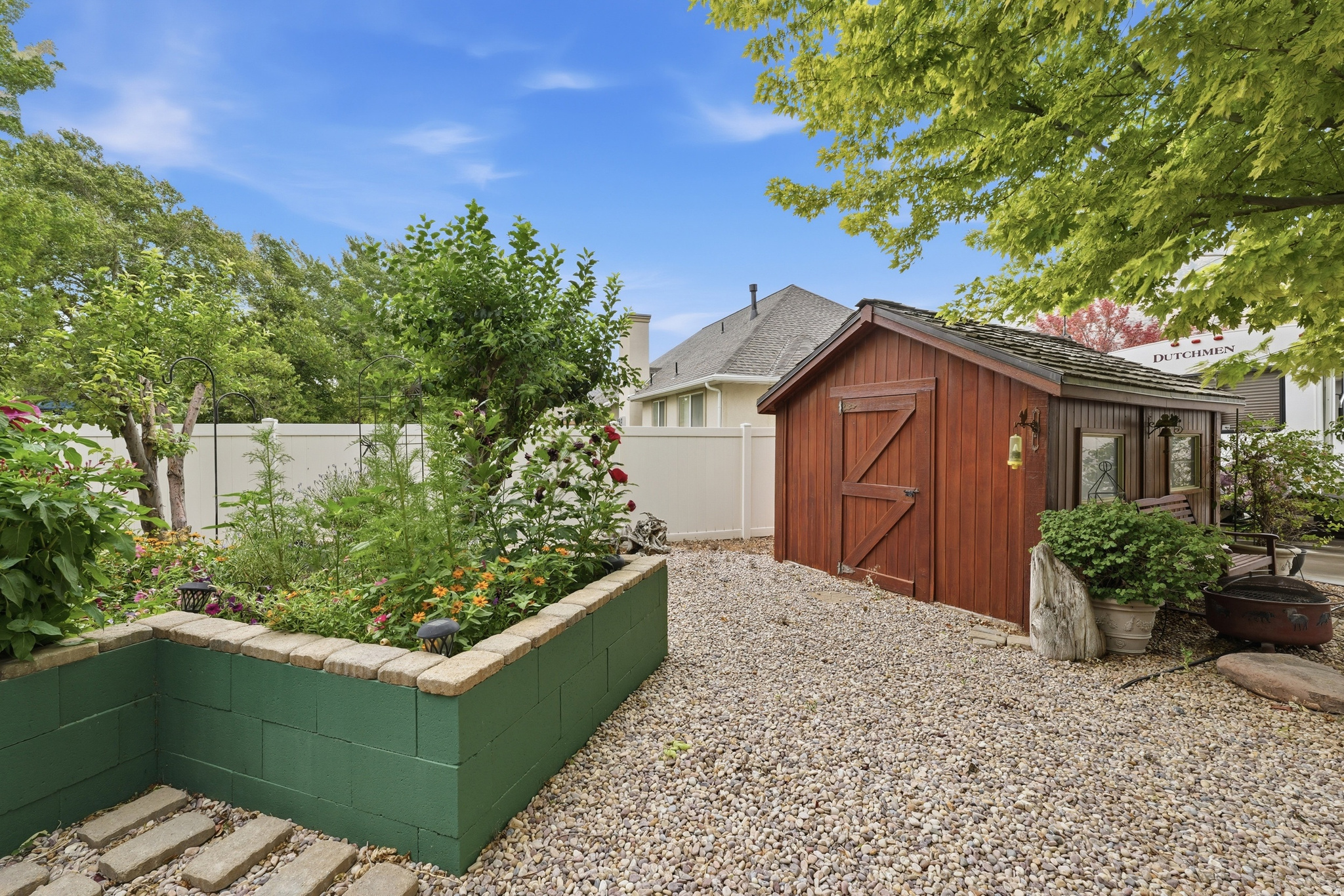 main property photo 42