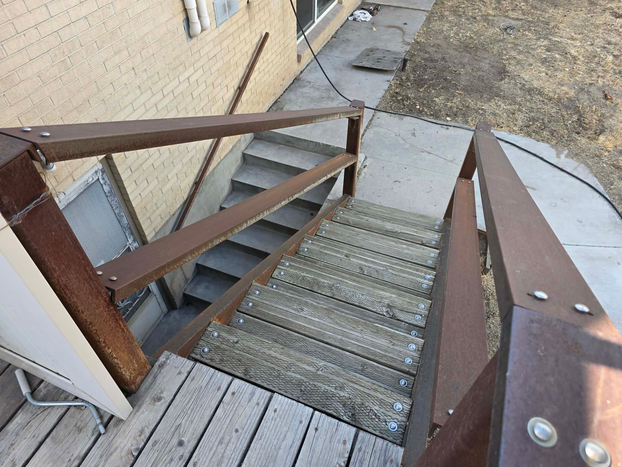 main property photo 11