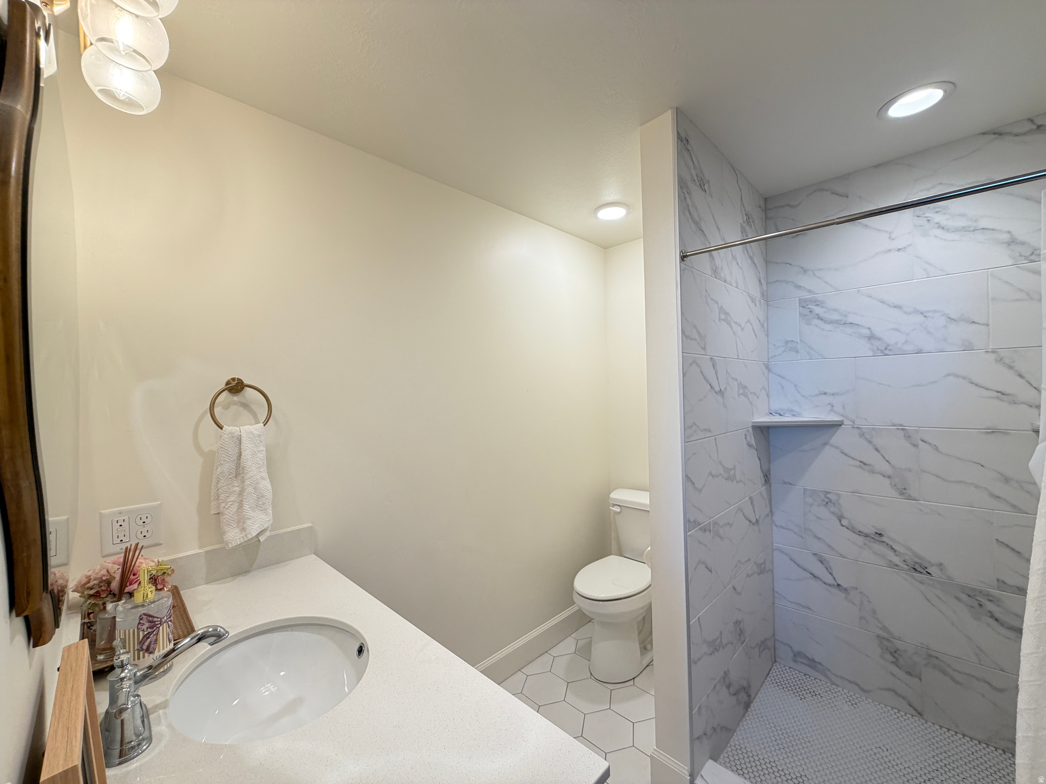 main property photo 63