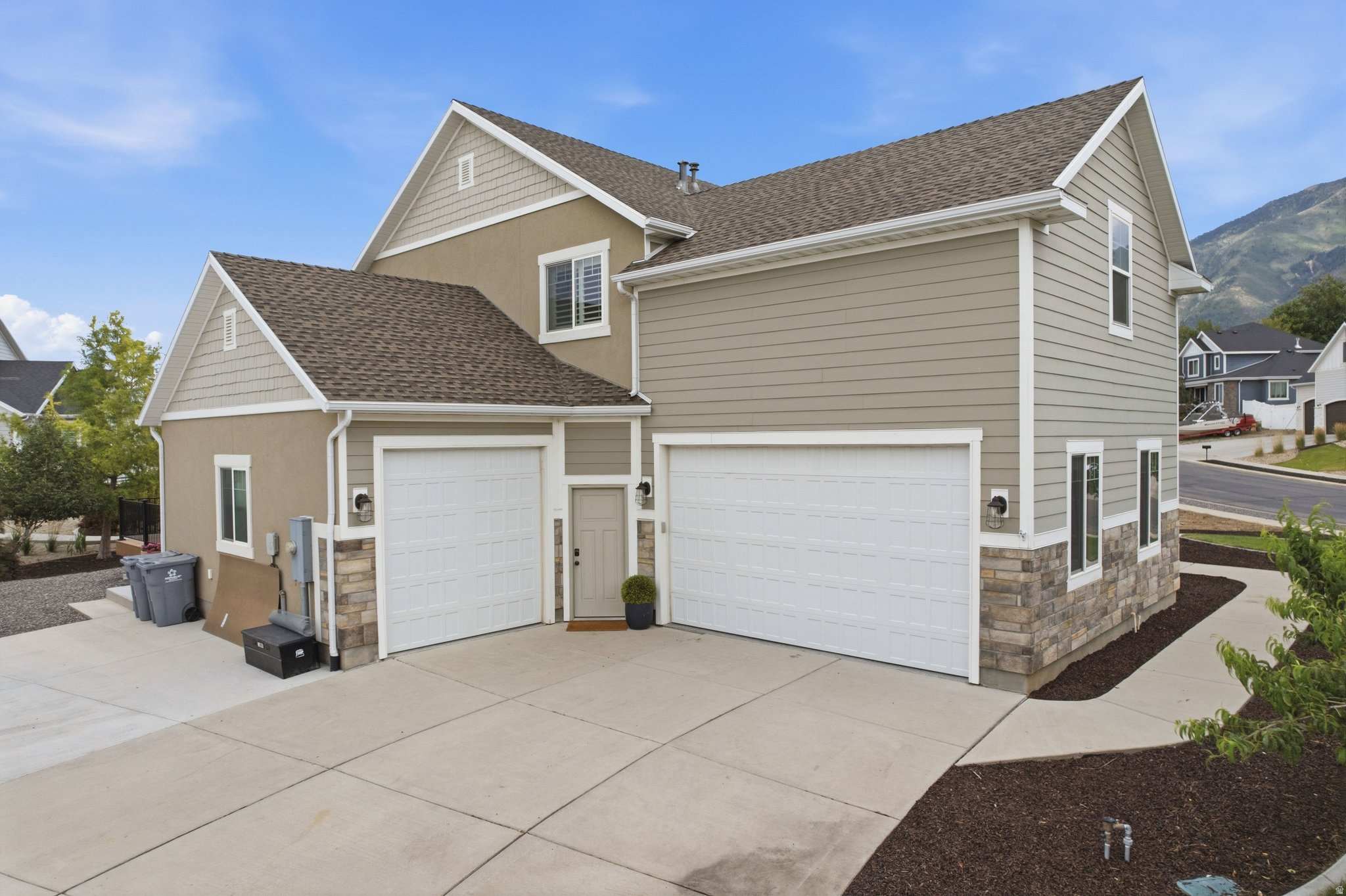 main property photo 68