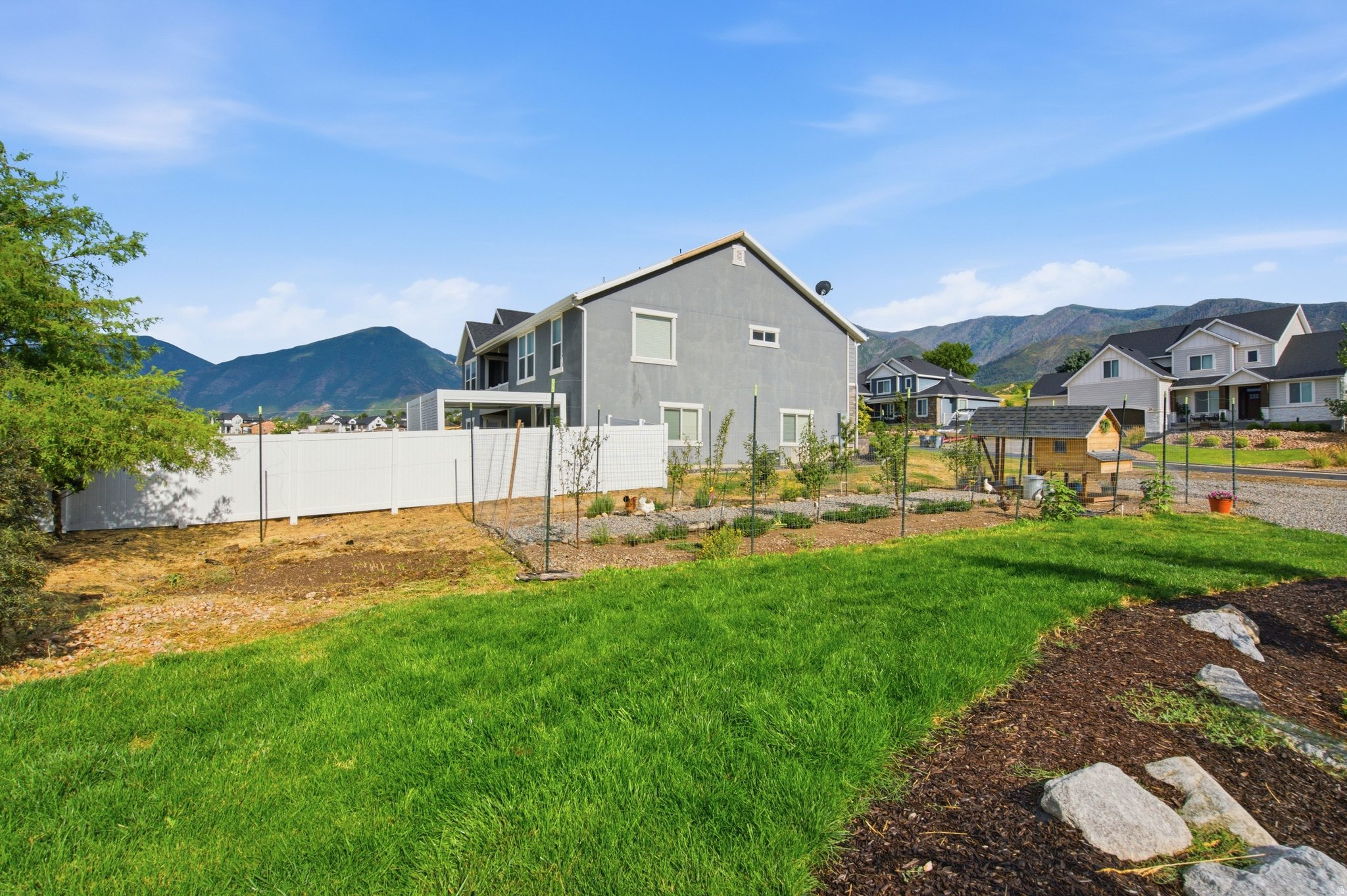 main property photo 80