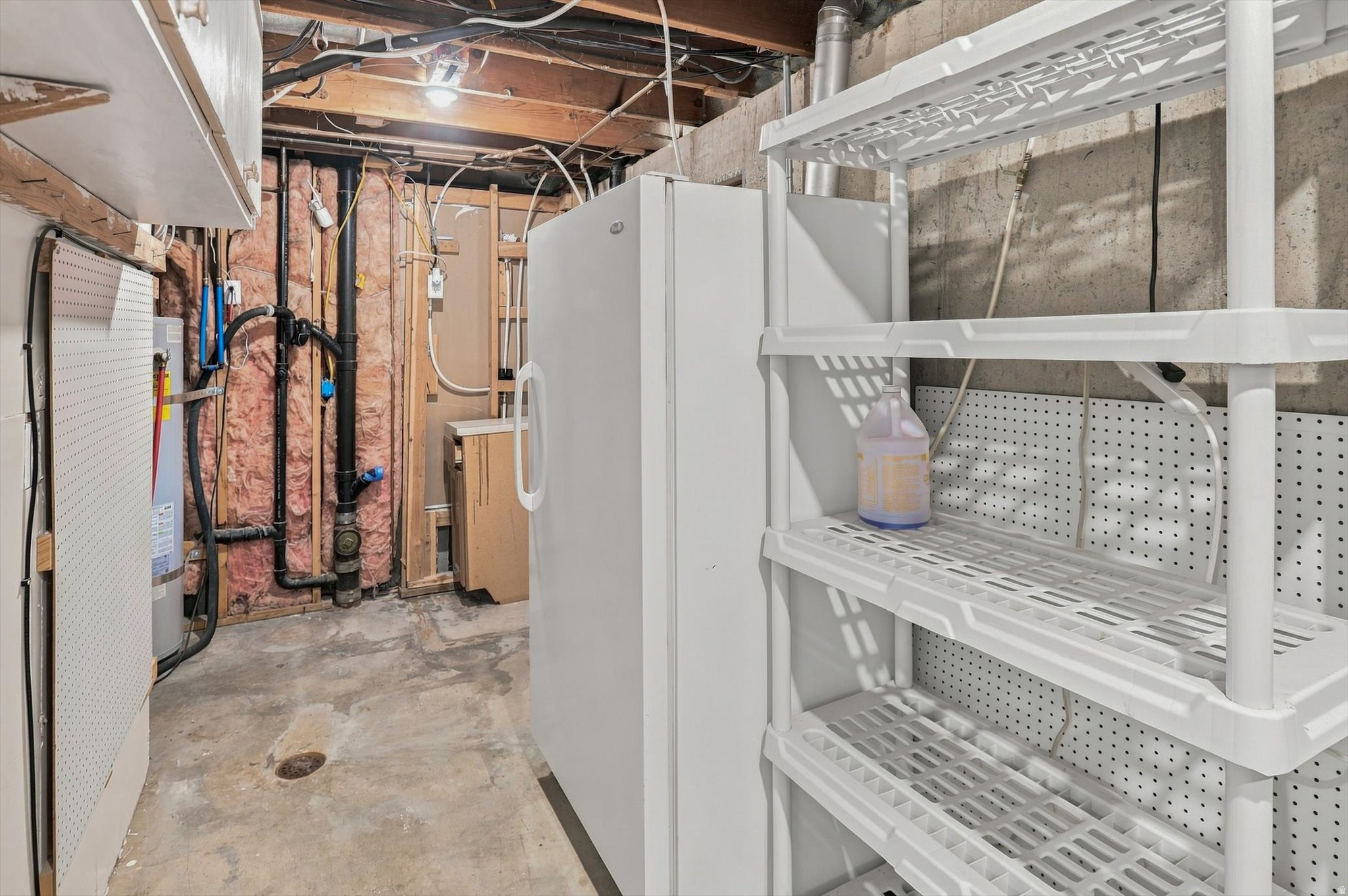 main property photo 32
