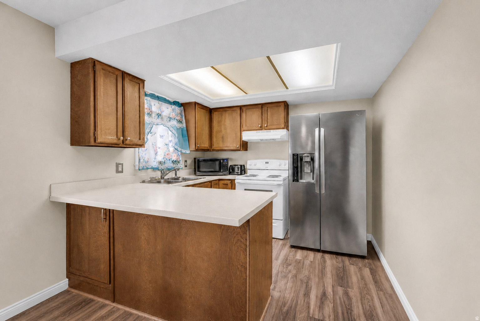 main property photo 10