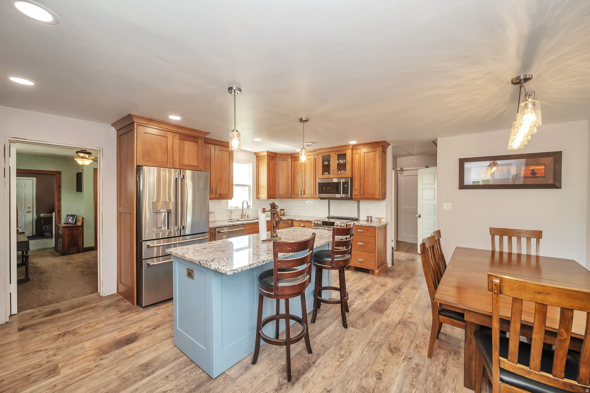 main property photo 7