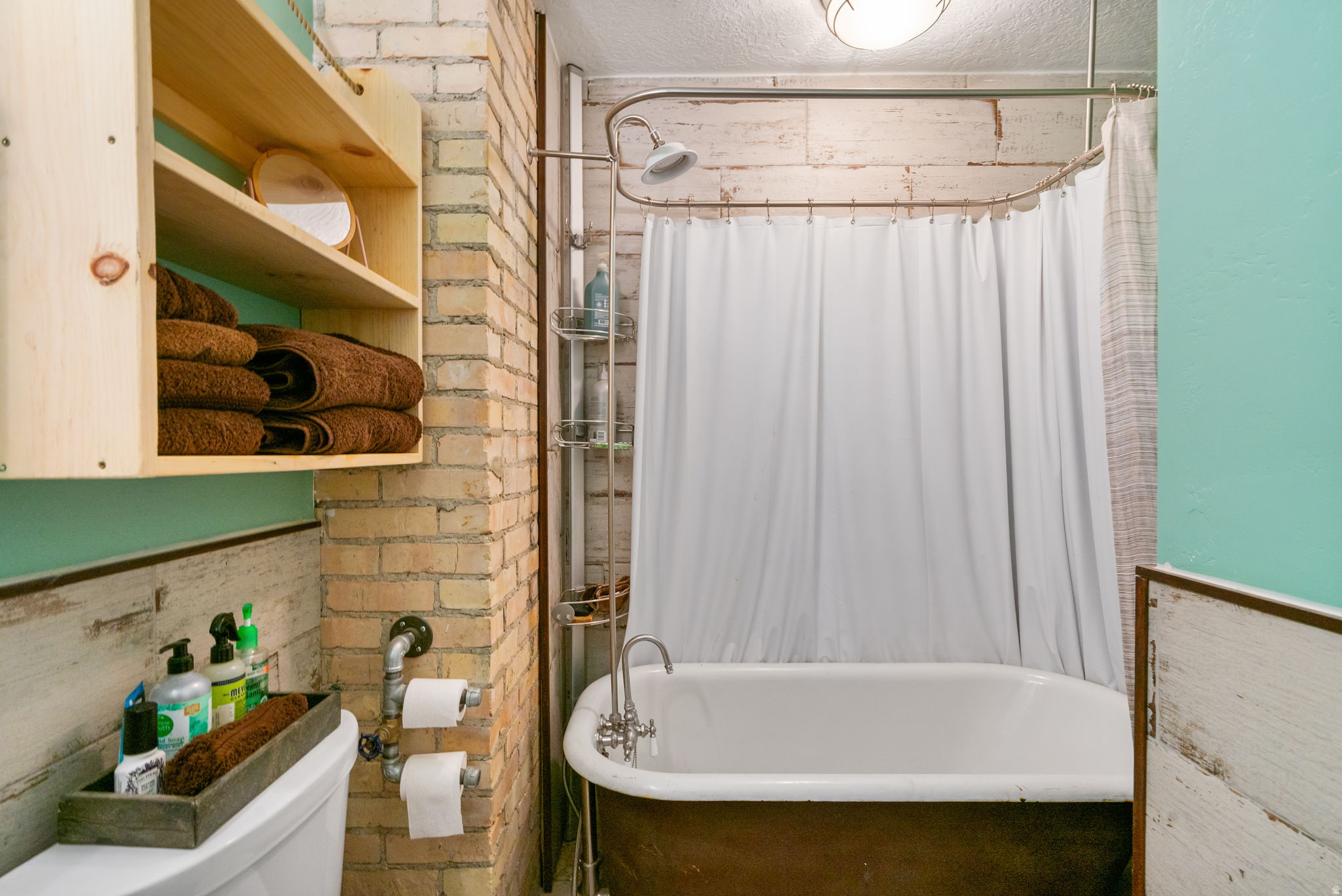 main property photo 13