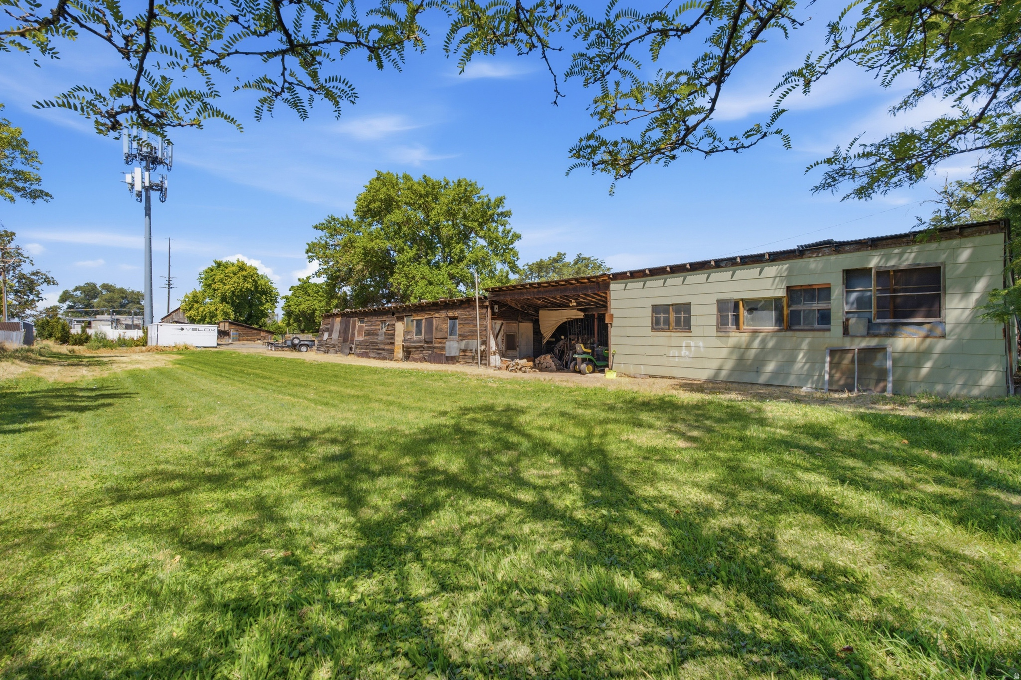 main property photo 43