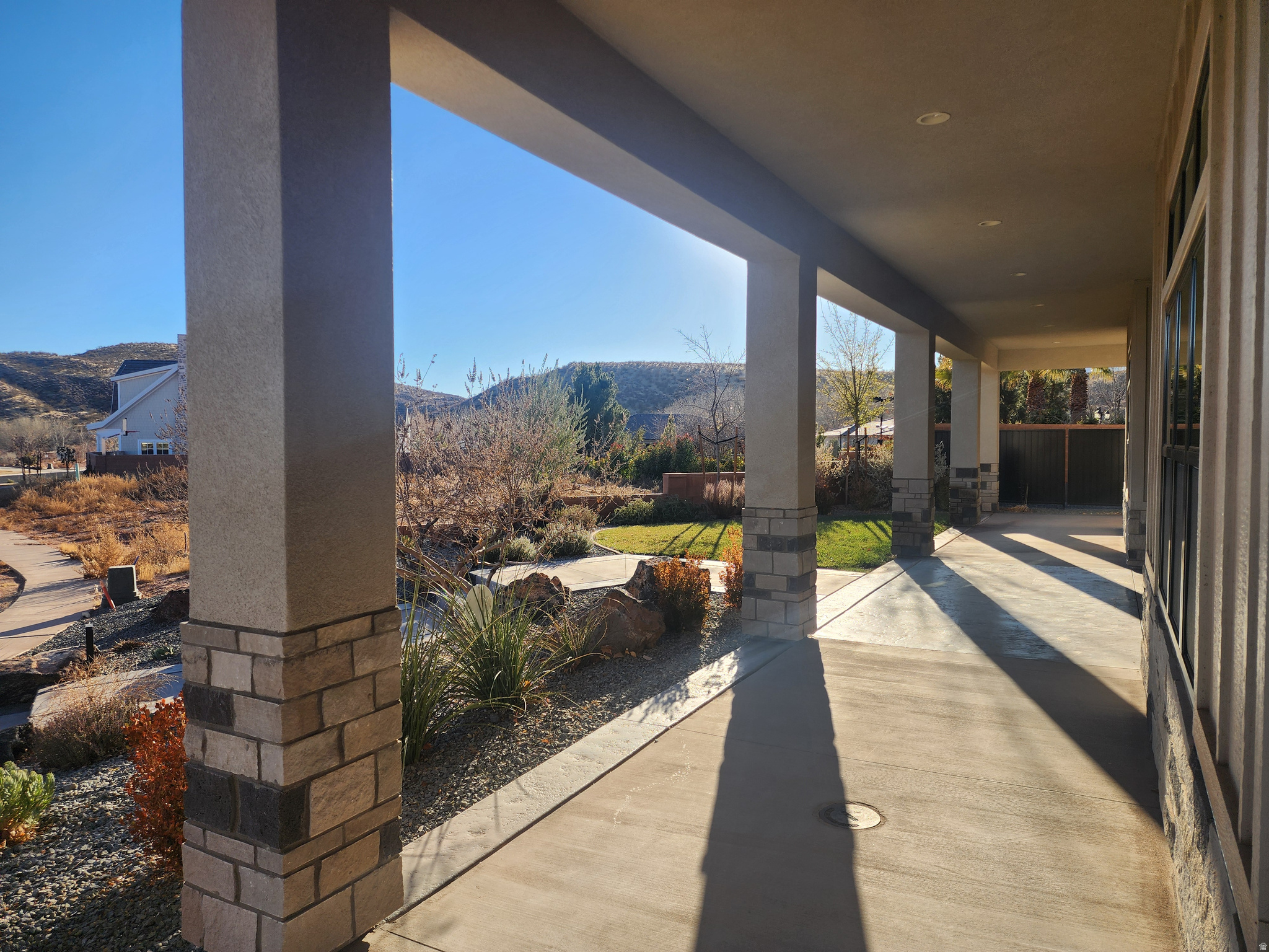main property photo 10